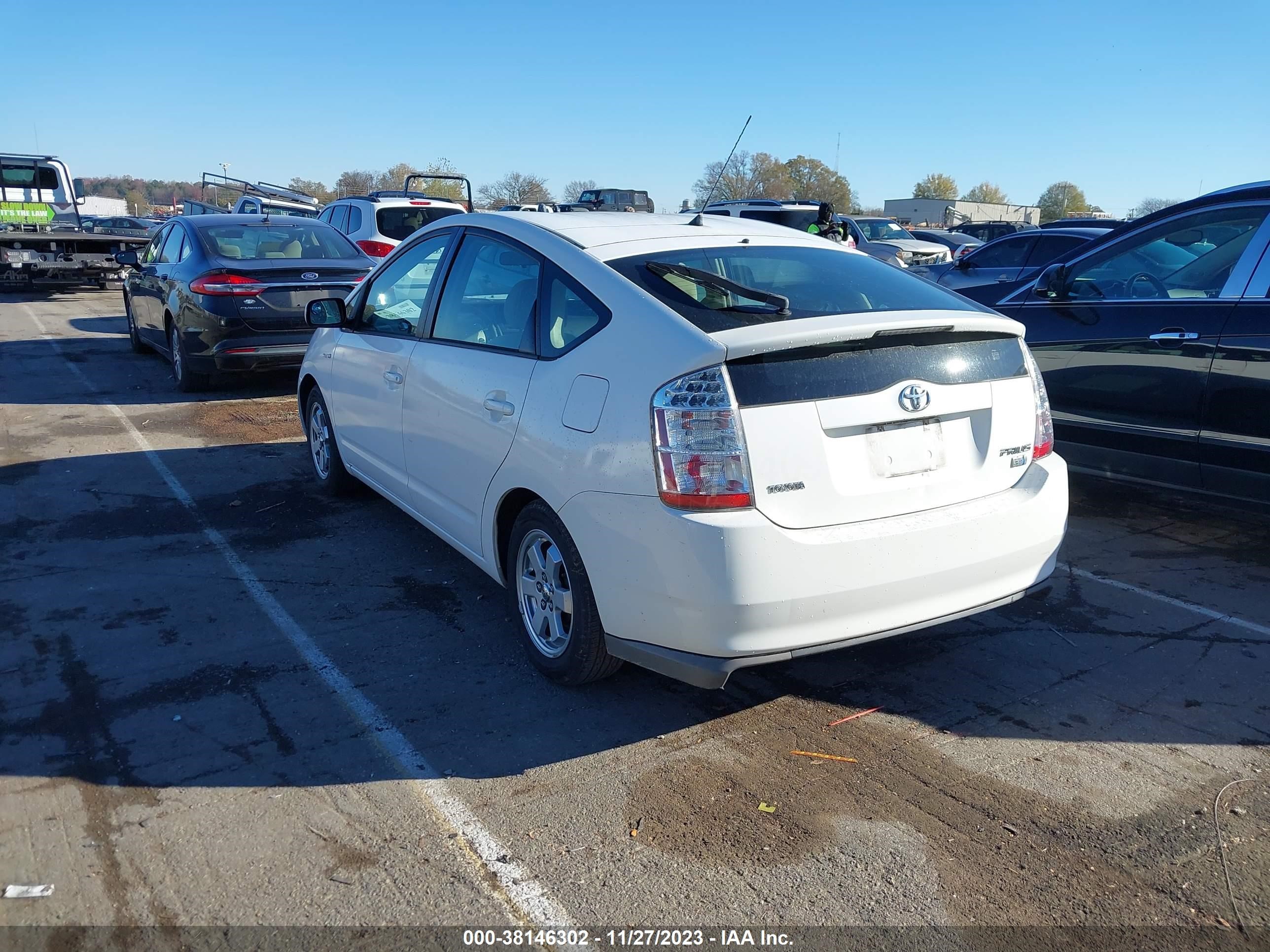 Photo 2 VIN: JTDKB20U393491225 - TOYOTA PRIUS 