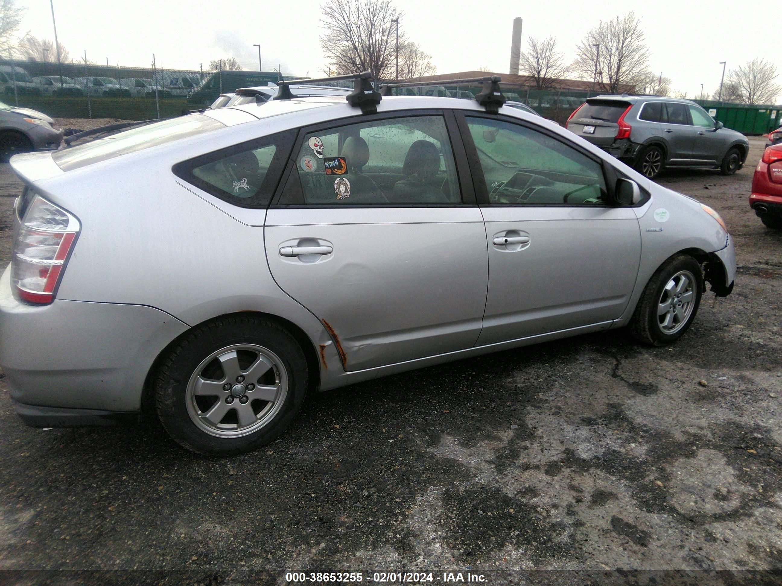 Photo 3 VIN: JTDKB20U393495985 - TOYOTA PRIUS 