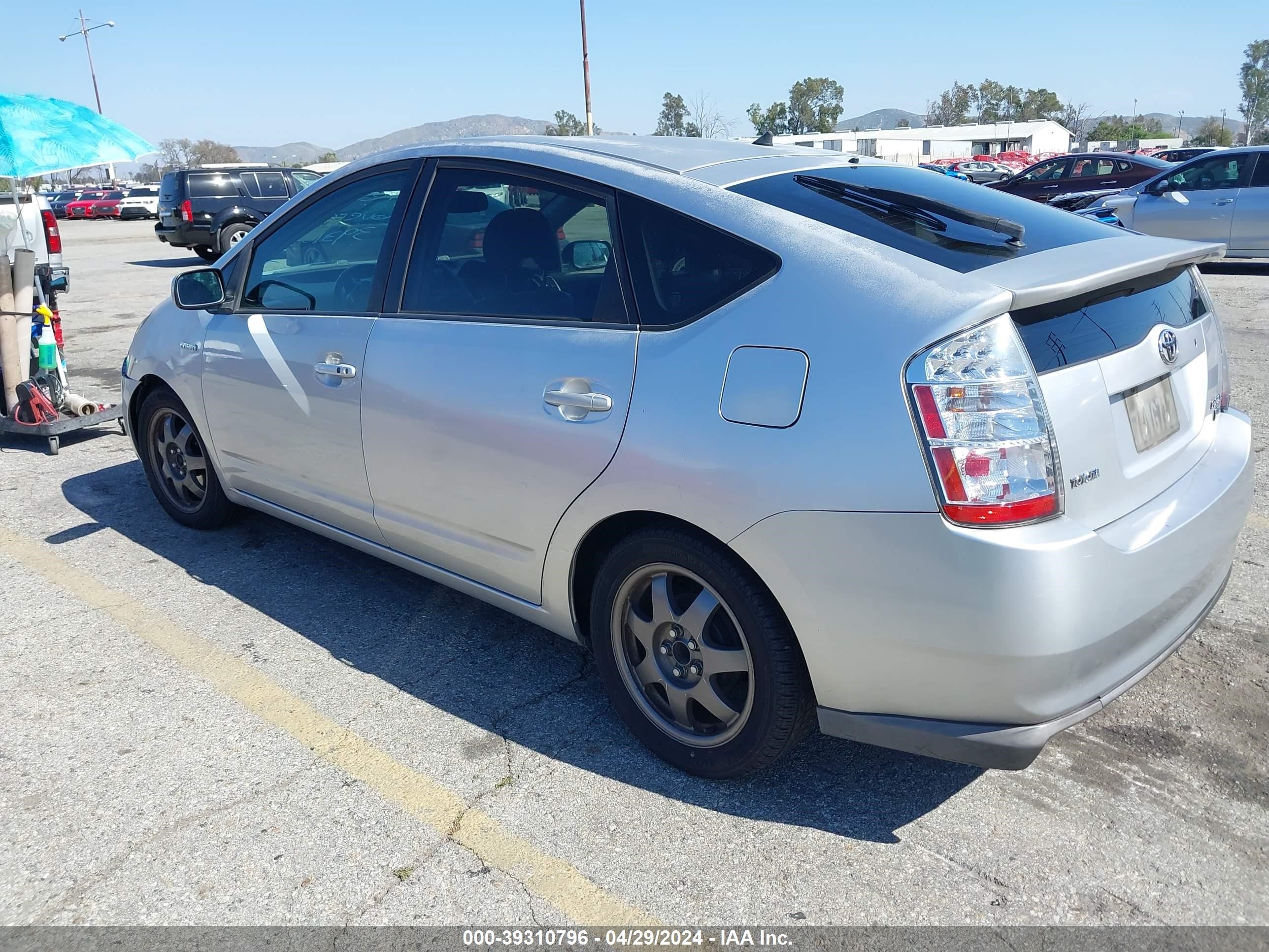 Photo 2 VIN: JTDKB20U393496733 - TOYOTA PRIUS 