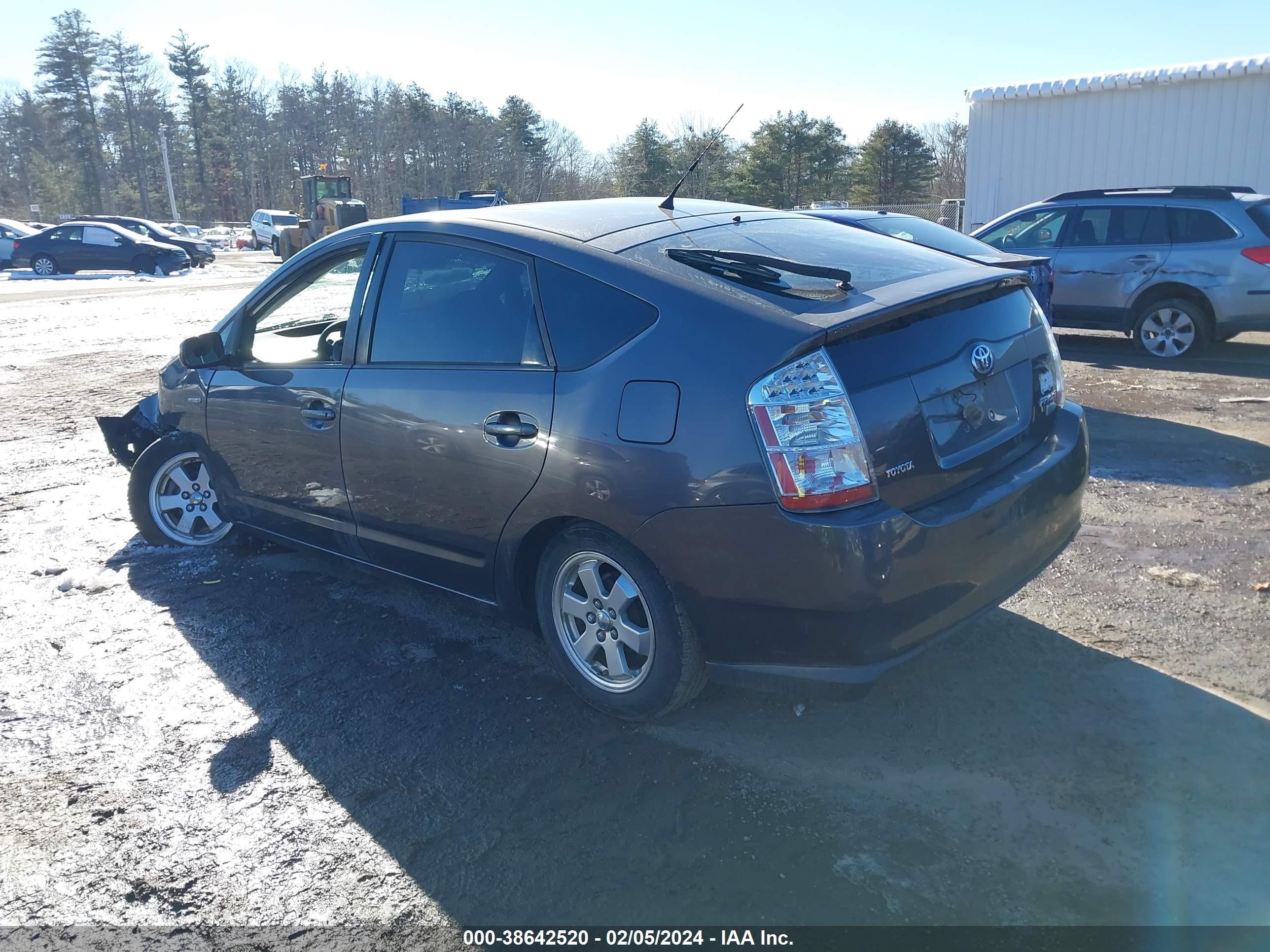 Photo 2 VIN: JTDKB20U393522540 - TOYOTA PRIUS 