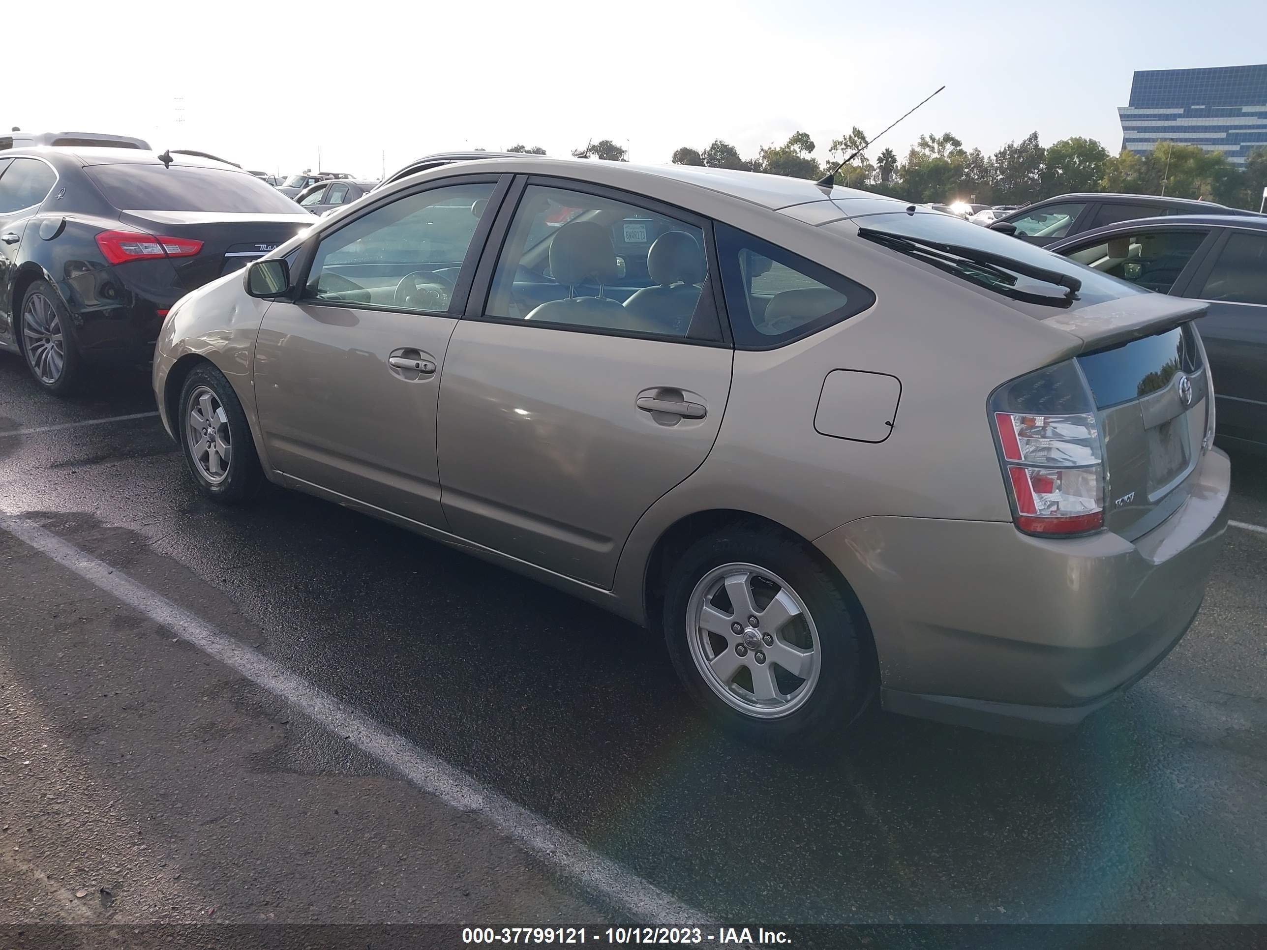 Photo 2 VIN: JTDKB20U440078773 - TOYOTA PRIUS 