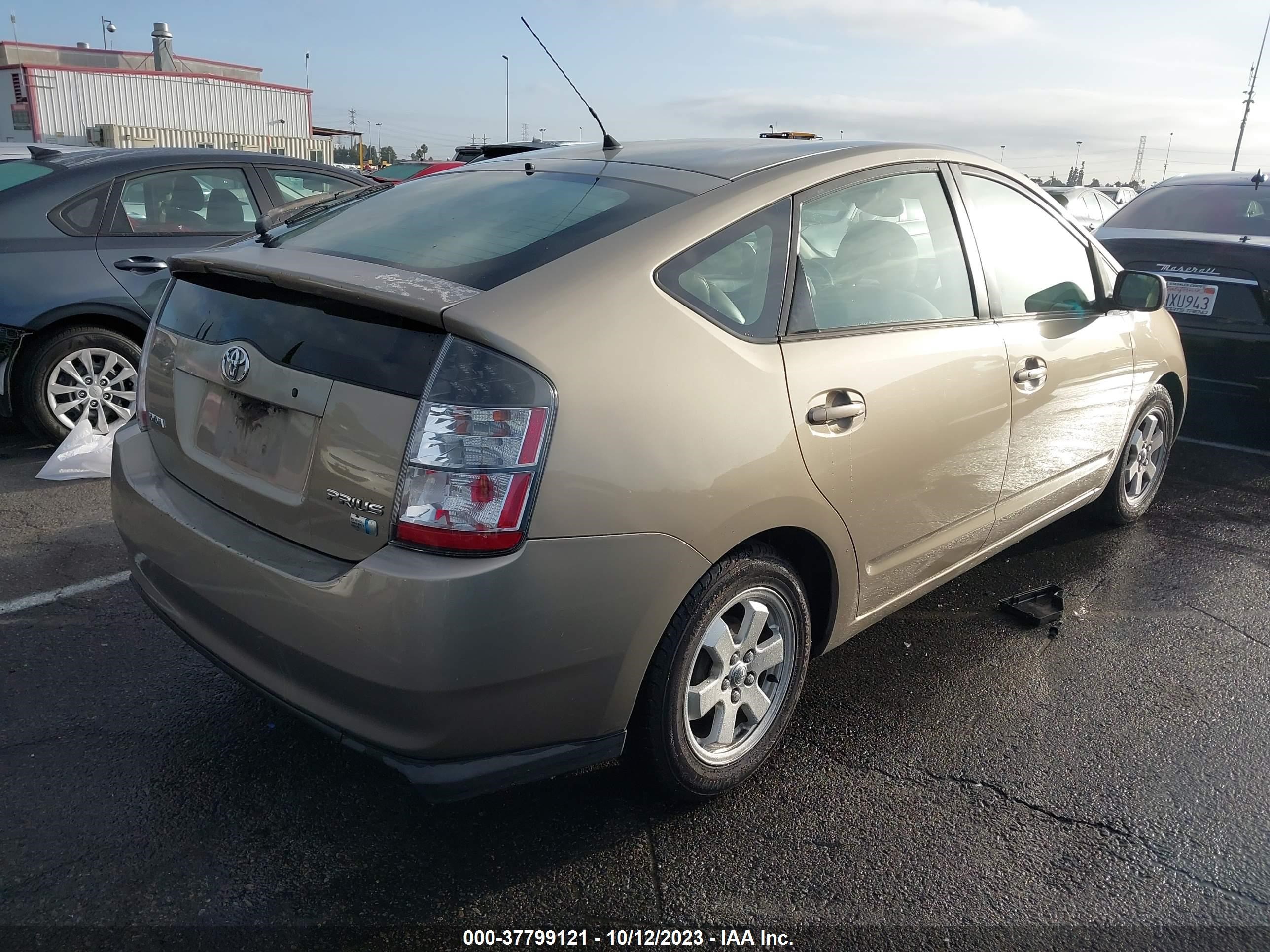 Photo 3 VIN: JTDKB20U440078773 - TOYOTA PRIUS 