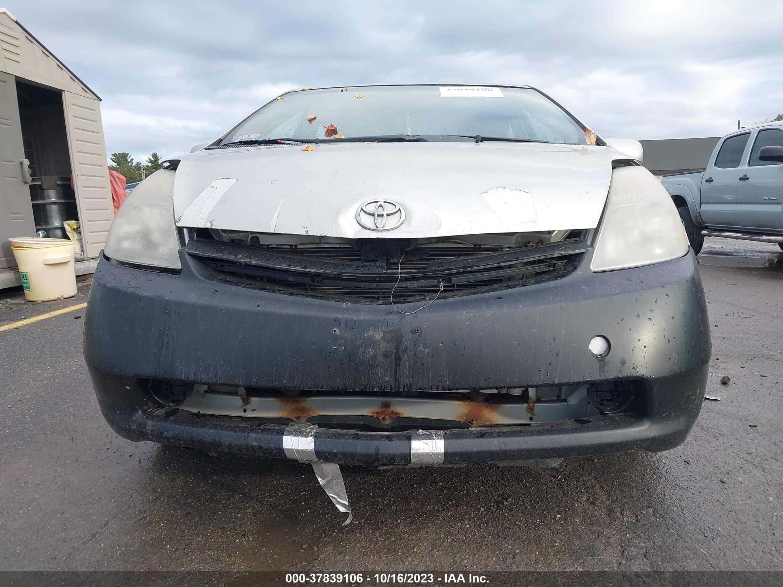 Photo 5 VIN: JTDKB20U440108449 - TOYOTA PRIUS 