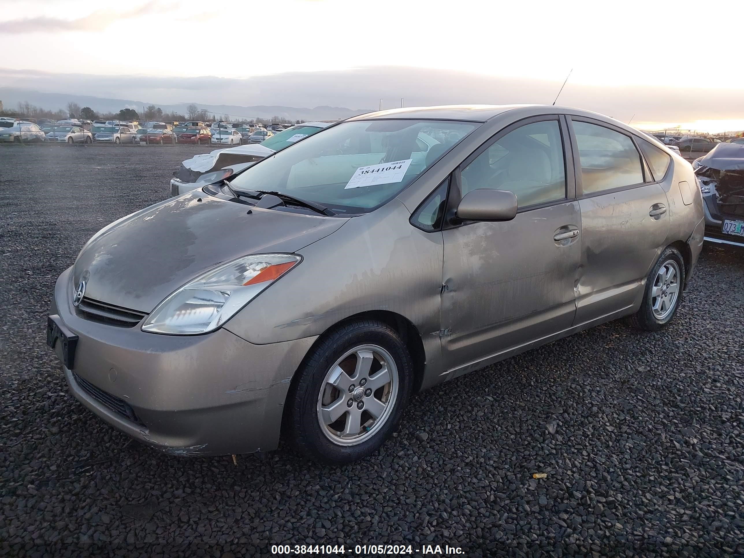 Photo 1 VIN: JTDKB20U440114915 - TOYOTA PRIUS 