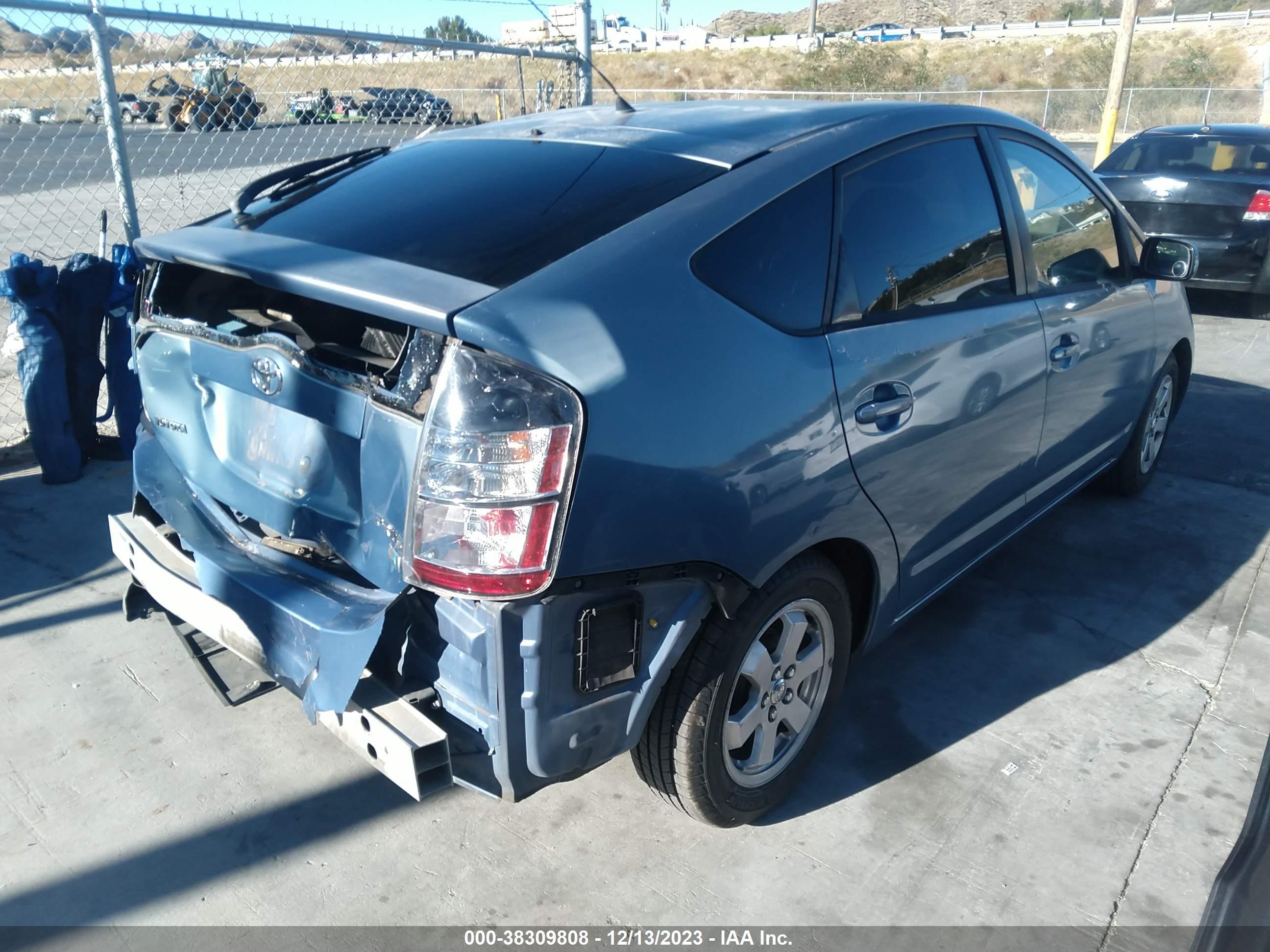 Photo 3 VIN: JTDKB20U453062184 - TOYOTA PRIUS 