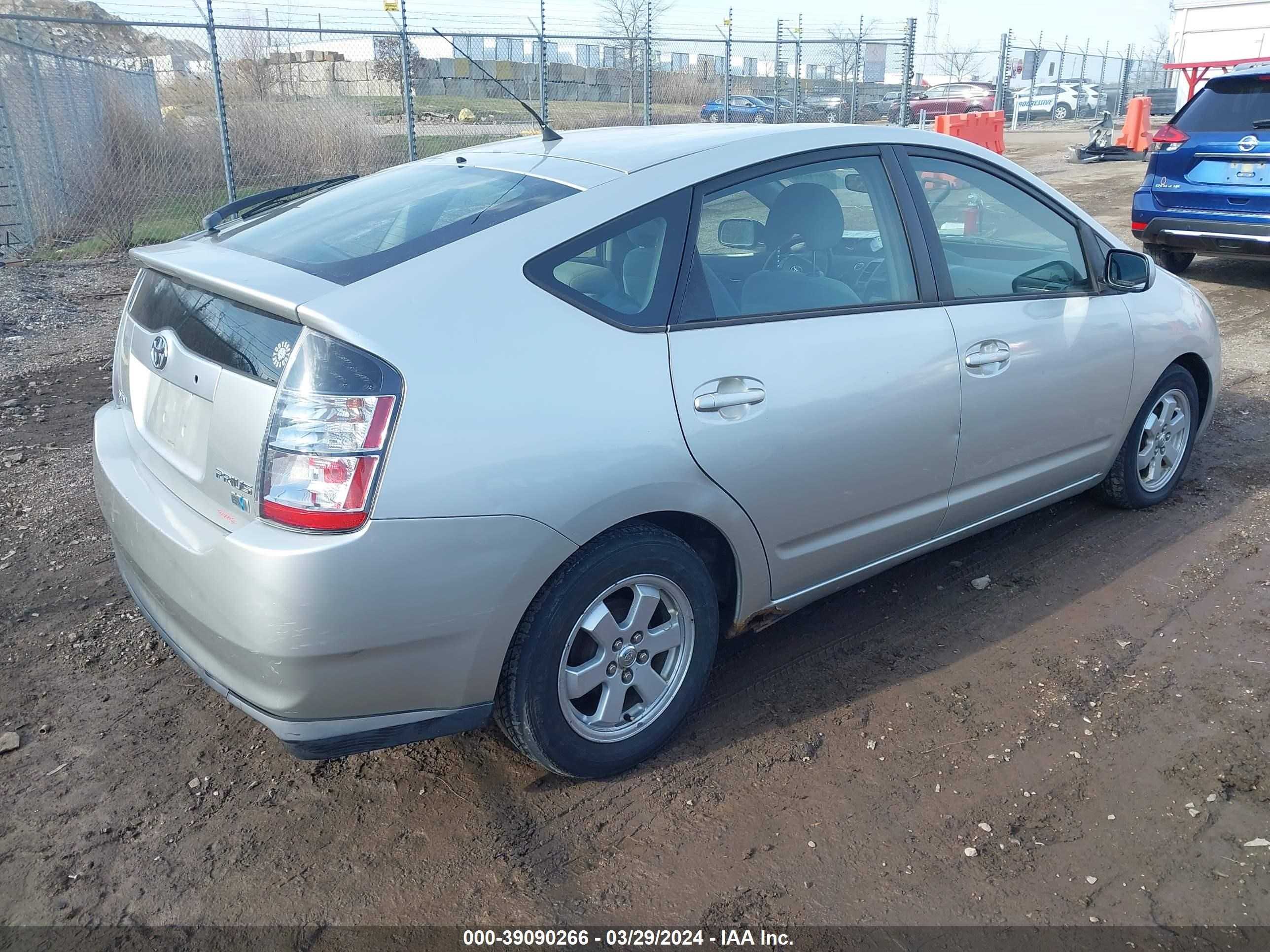 Photo 3 VIN: JTDKB20U453121234 - TOYOTA PRIUS 