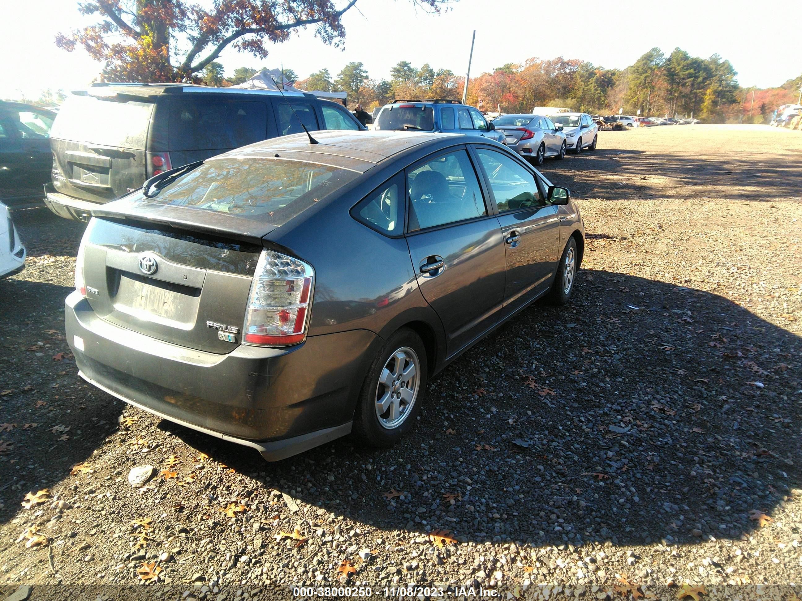 Photo 3 VIN: JTDKB20U473224995 - TOYOTA PRIUS 