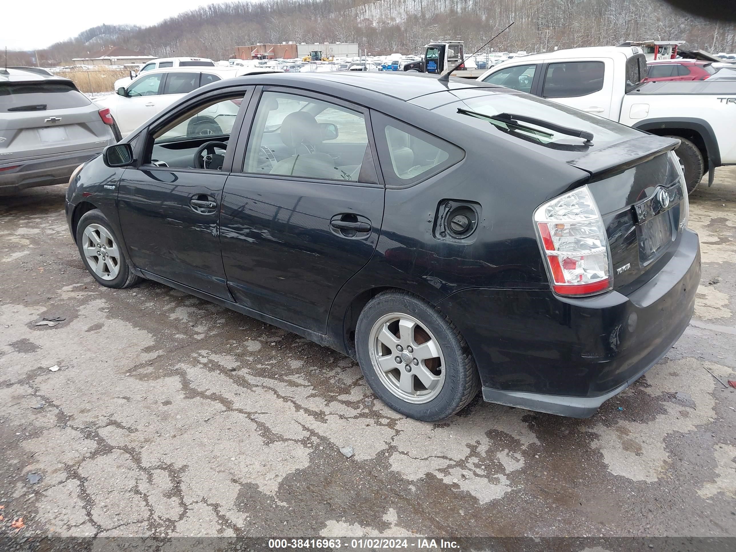 Photo 2 VIN: JTDKB20U473266793 - TOYOTA PRIUS 