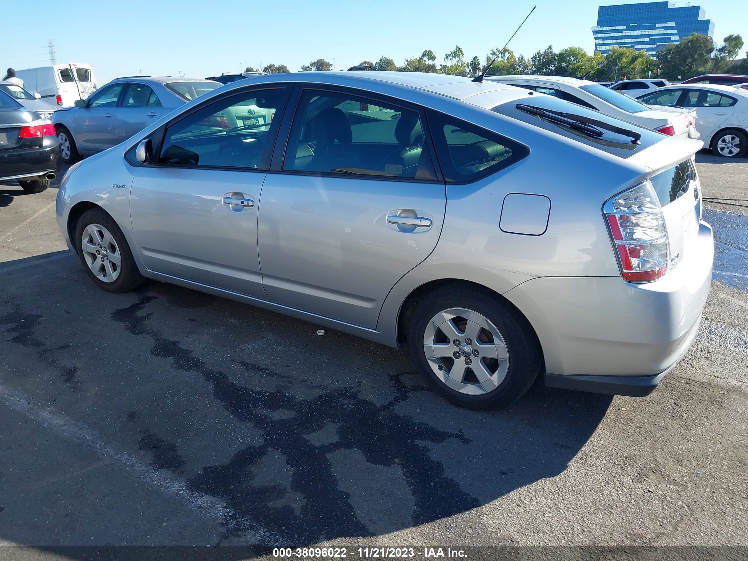 Photo 13 VIN: JTDKB20U473282301 - TOYOTA PRIUS 