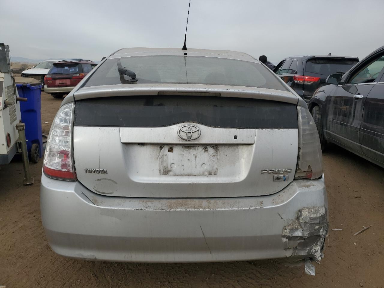 Photo 5 VIN: JTDKB20U477587306 - TOYOTA PRIUS 