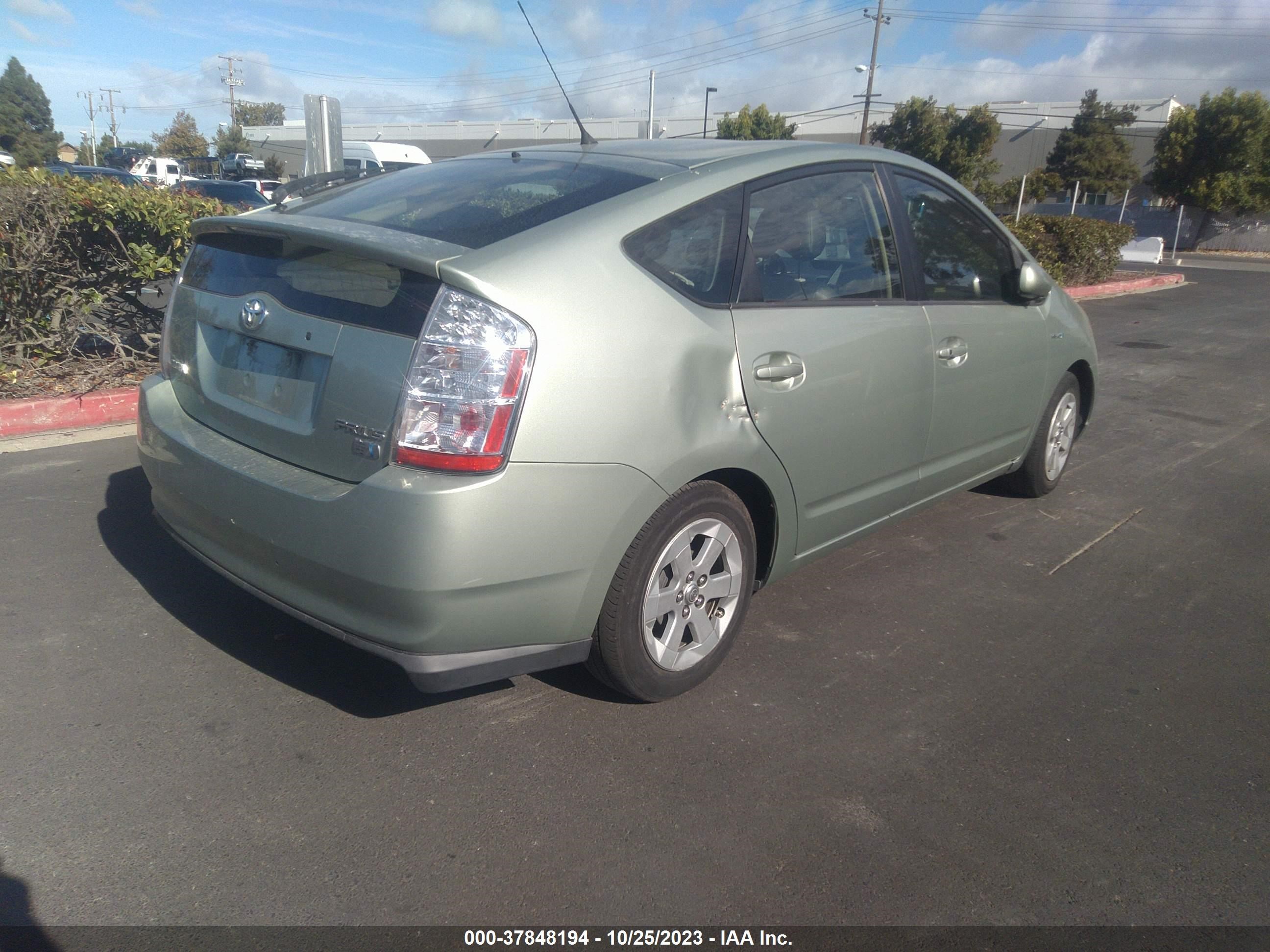 Photo 3 VIN: JTDKB20U477626220 - TOYOTA PRIUS 