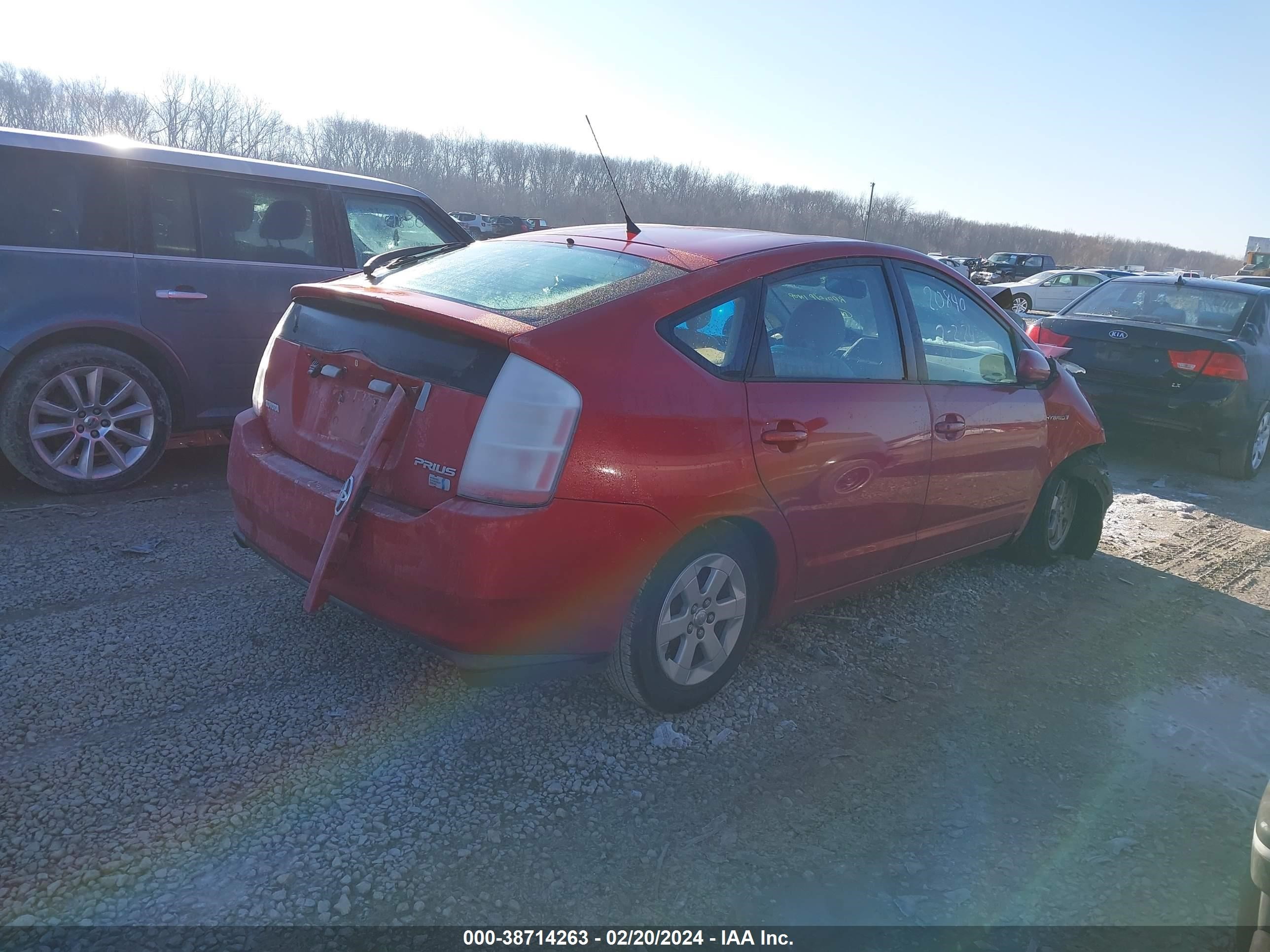 Photo 3 VIN: JTDKB20U477636181 - TOYOTA PRIUS 