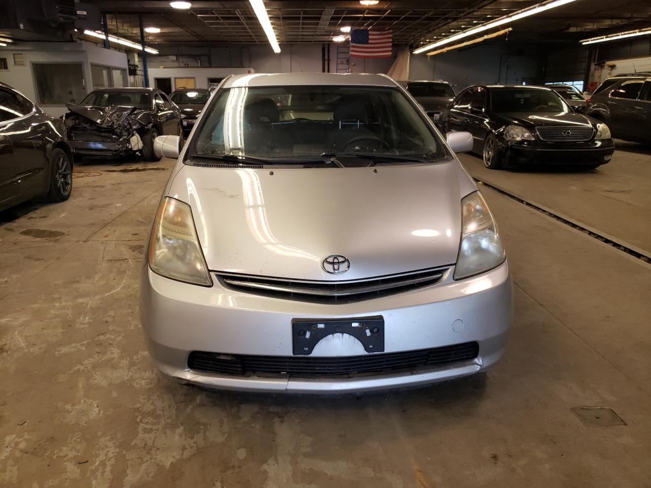 Photo 4 VIN: JTDKB20U483369780 - TOYOTA PRIUS 