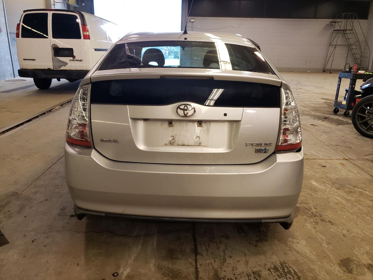 Photo 5 VIN: JTDKB20U483369780 - TOYOTA PRIUS 