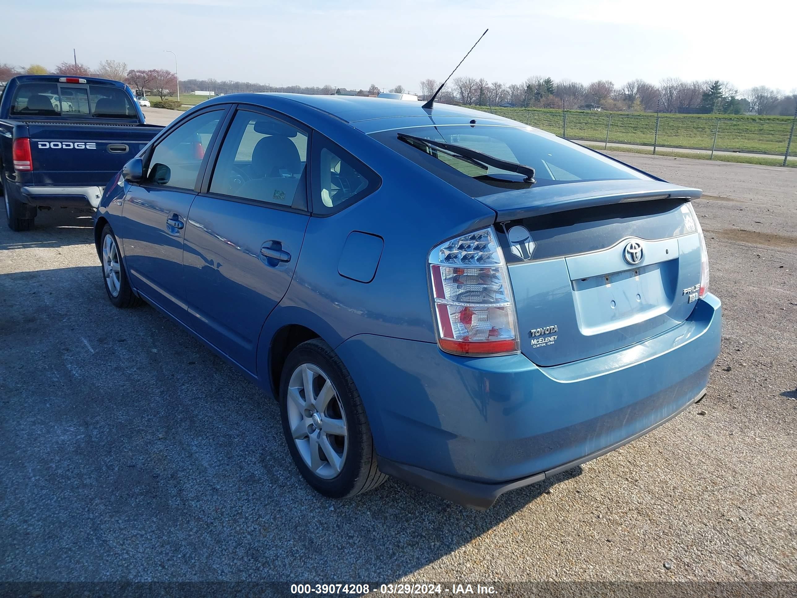 Photo 2 VIN: JTDKB20U497827876 - TOYOTA PRIUS 