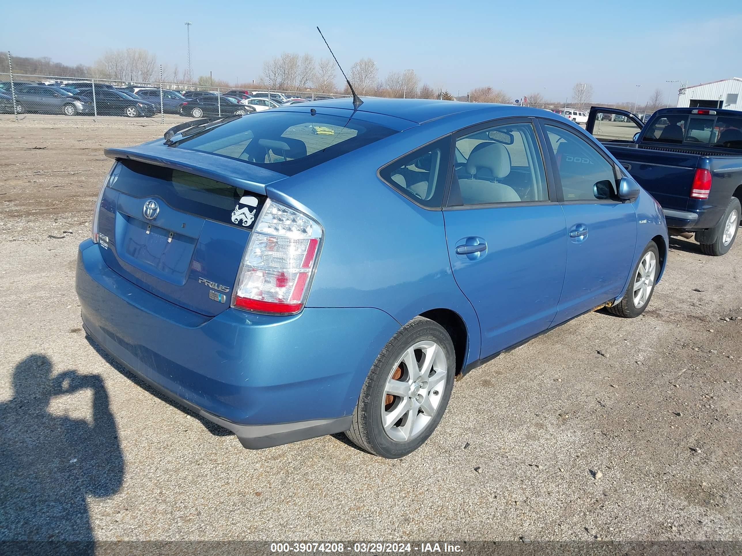 Photo 3 VIN: JTDKB20U497827876 - TOYOTA PRIUS 