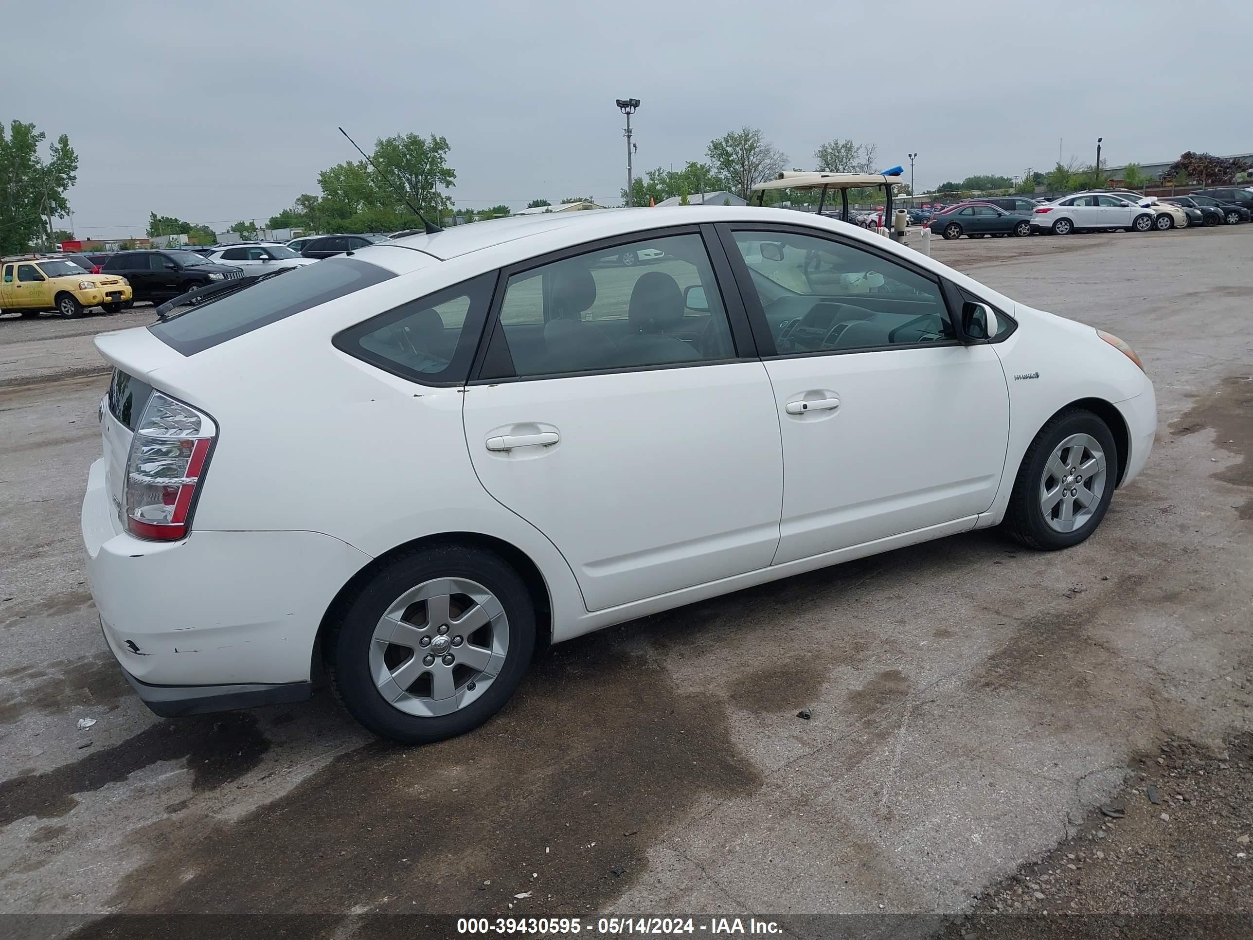 Photo 3 VIN: JTDKB20U497858643 - TOYOTA PRIUS 