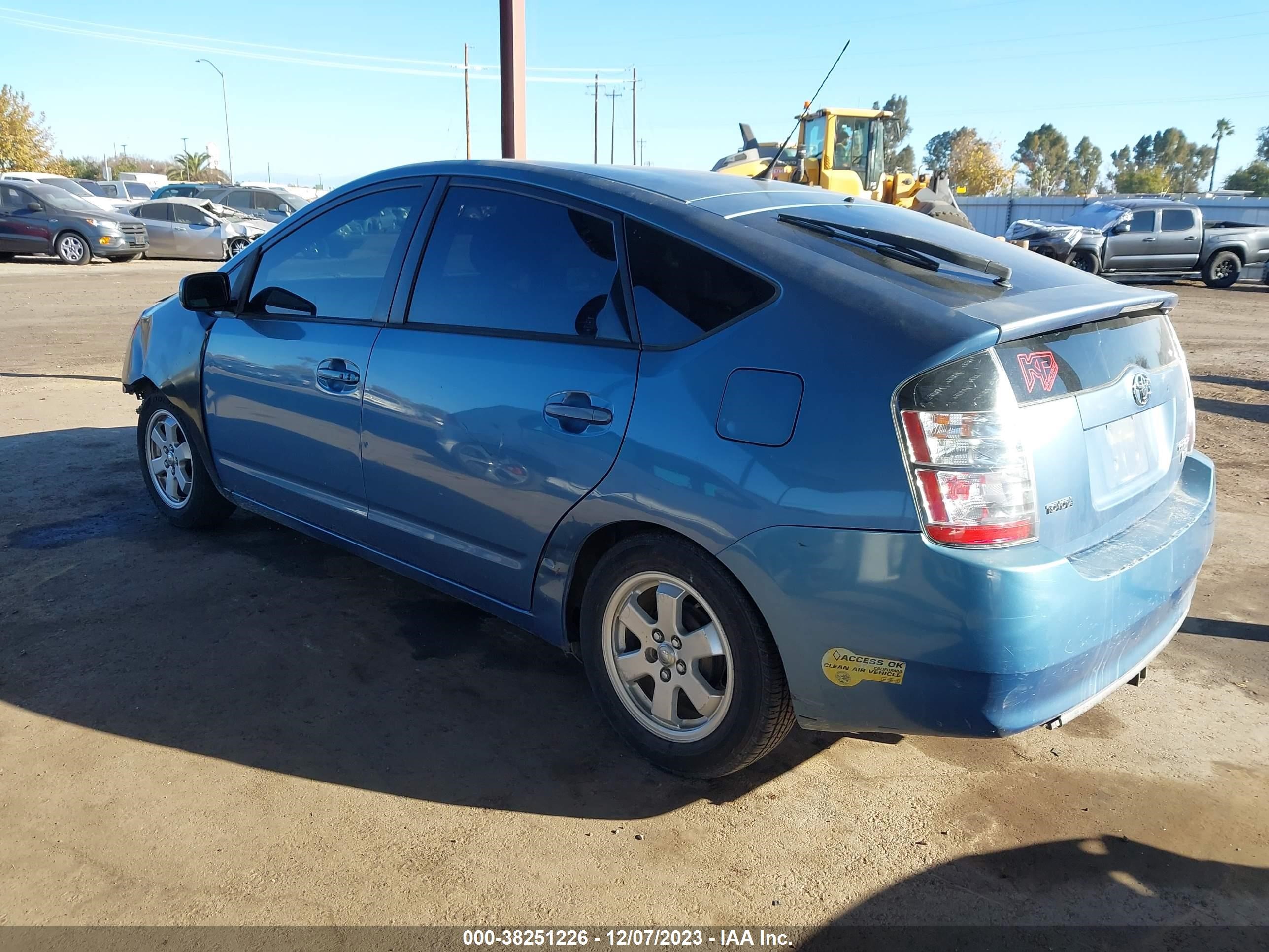 Photo 2 VIN: JTDKB20U540103079 - TOYOTA PRIUS 