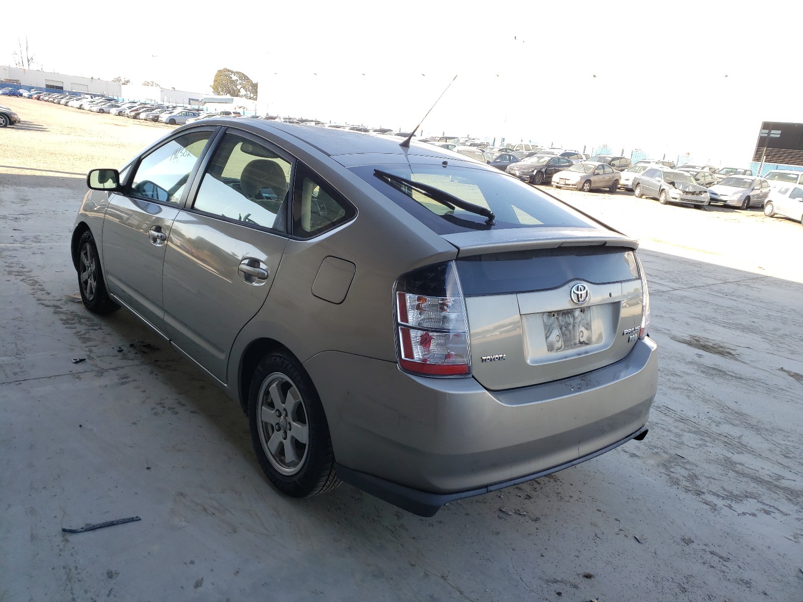 Photo 2 VIN: JTDKB20U553117399 - TOYOTA PRIUS 