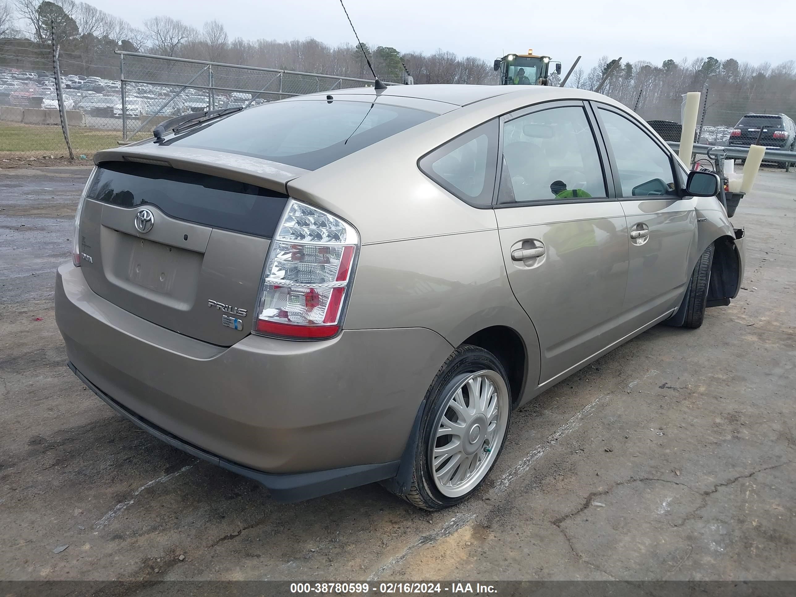 Photo 3 VIN: JTDKB20U563164157 - TOYOTA PRIUS 