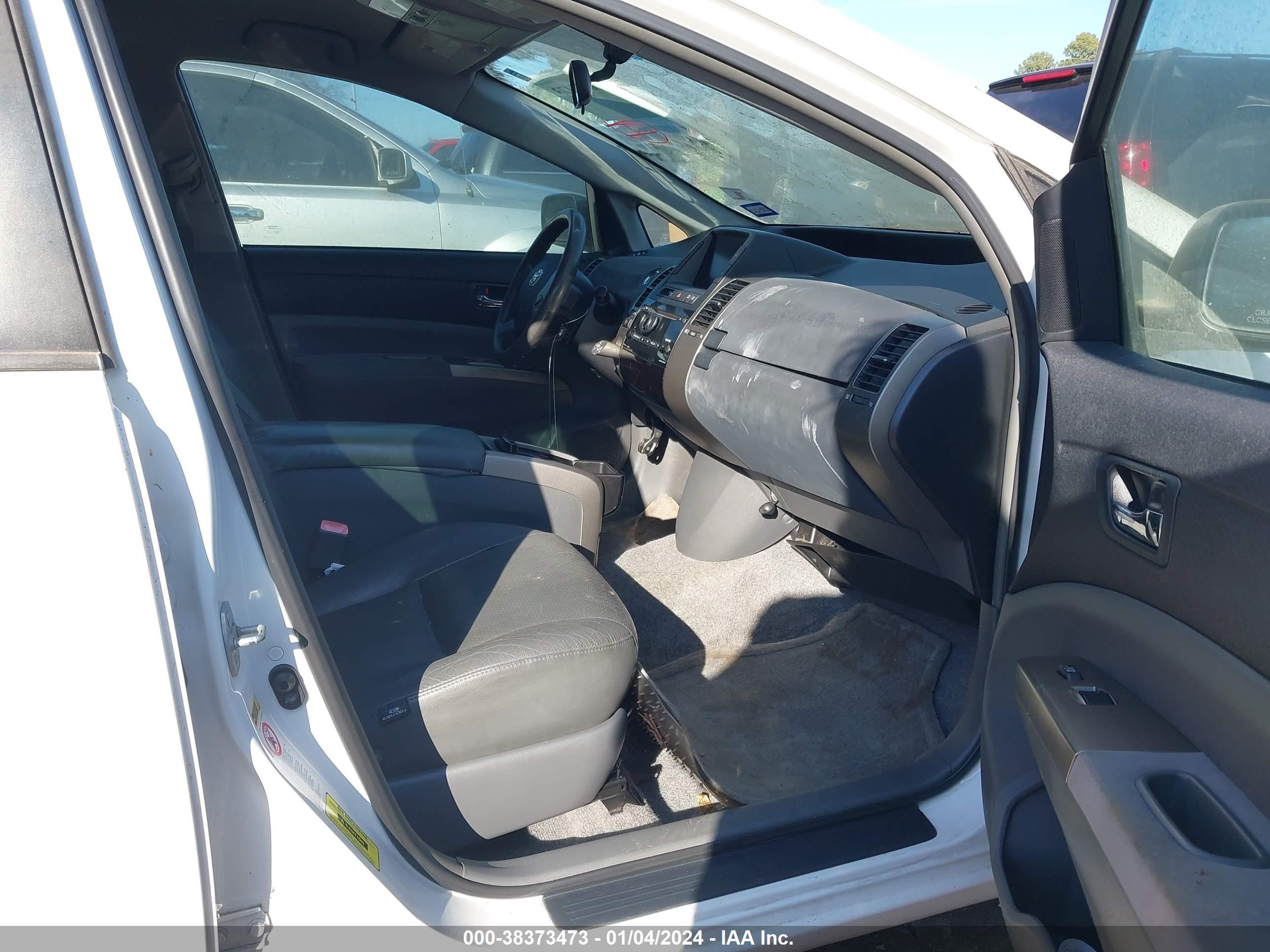 Photo 4 VIN: JTDKB20U577582633 - TOYOTA PRIUS 