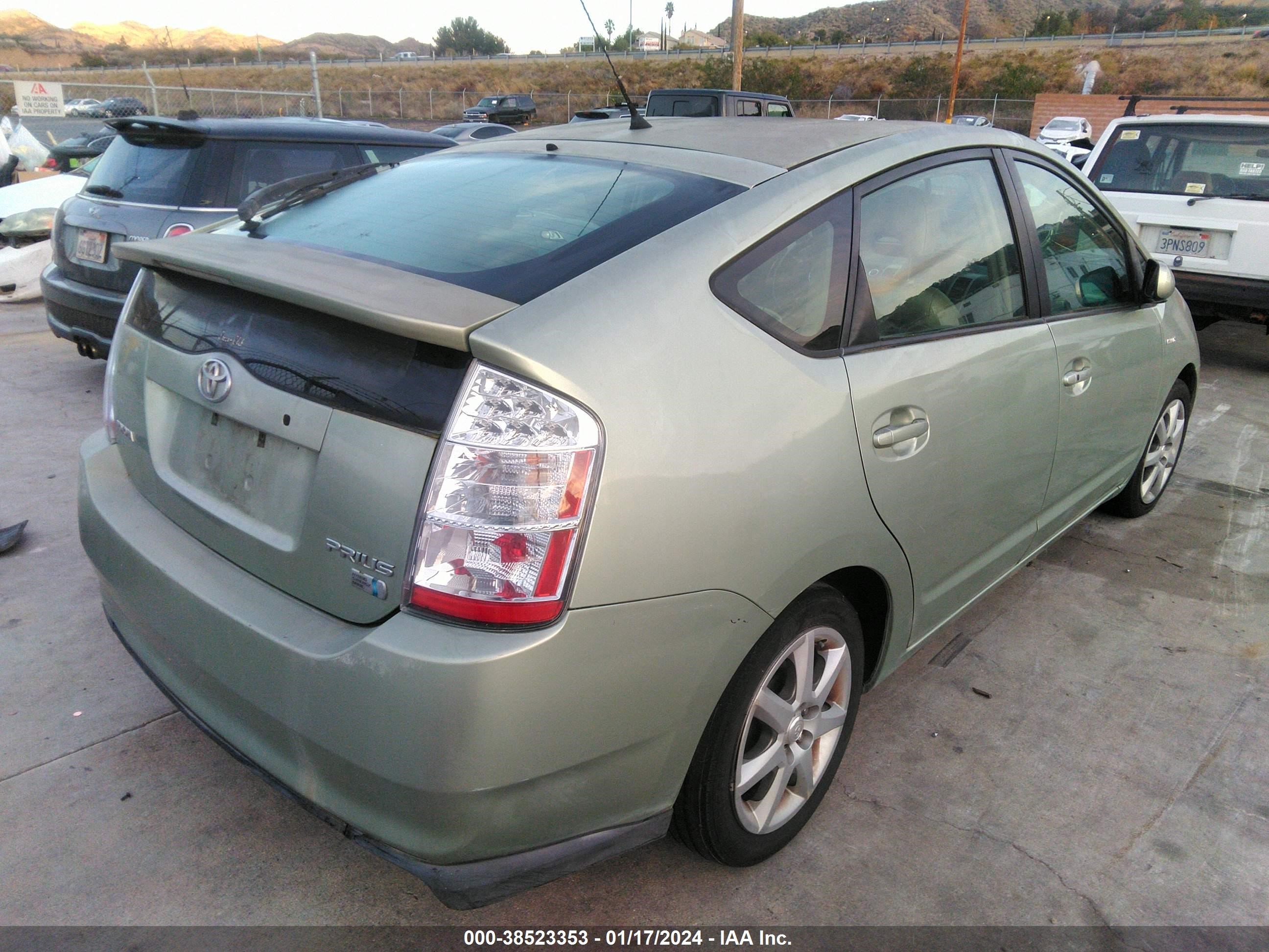 Photo 3 VIN: JTDKB20U577598119 - TOYOTA PRIUS 