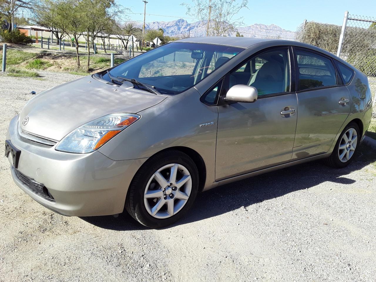 Photo 1 VIN: JTDKB20U577654740 - TOYOTA PRIUS 