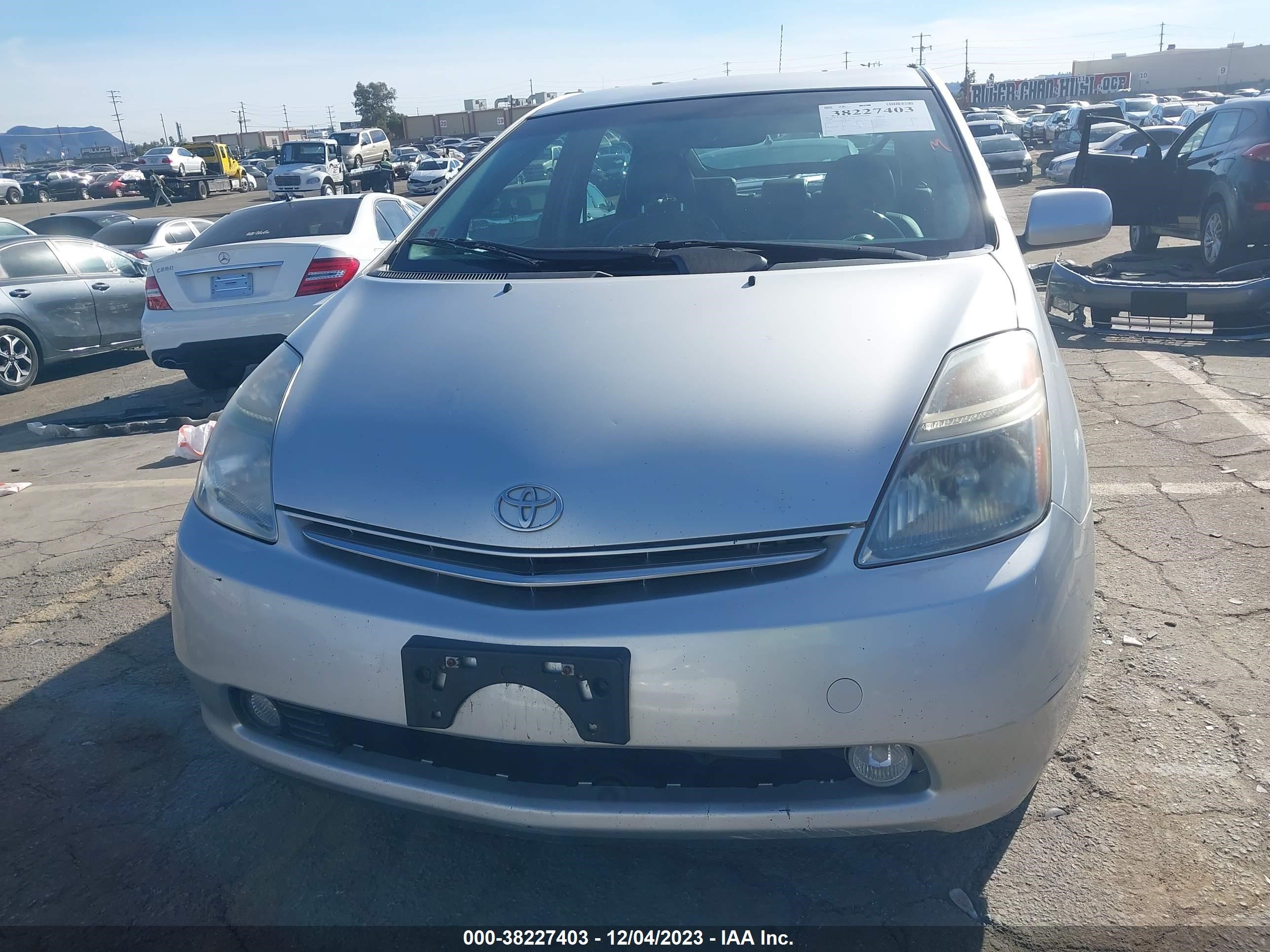 Photo 12 VIN: JTDKB20U583397152 - TOYOTA PRIUS 