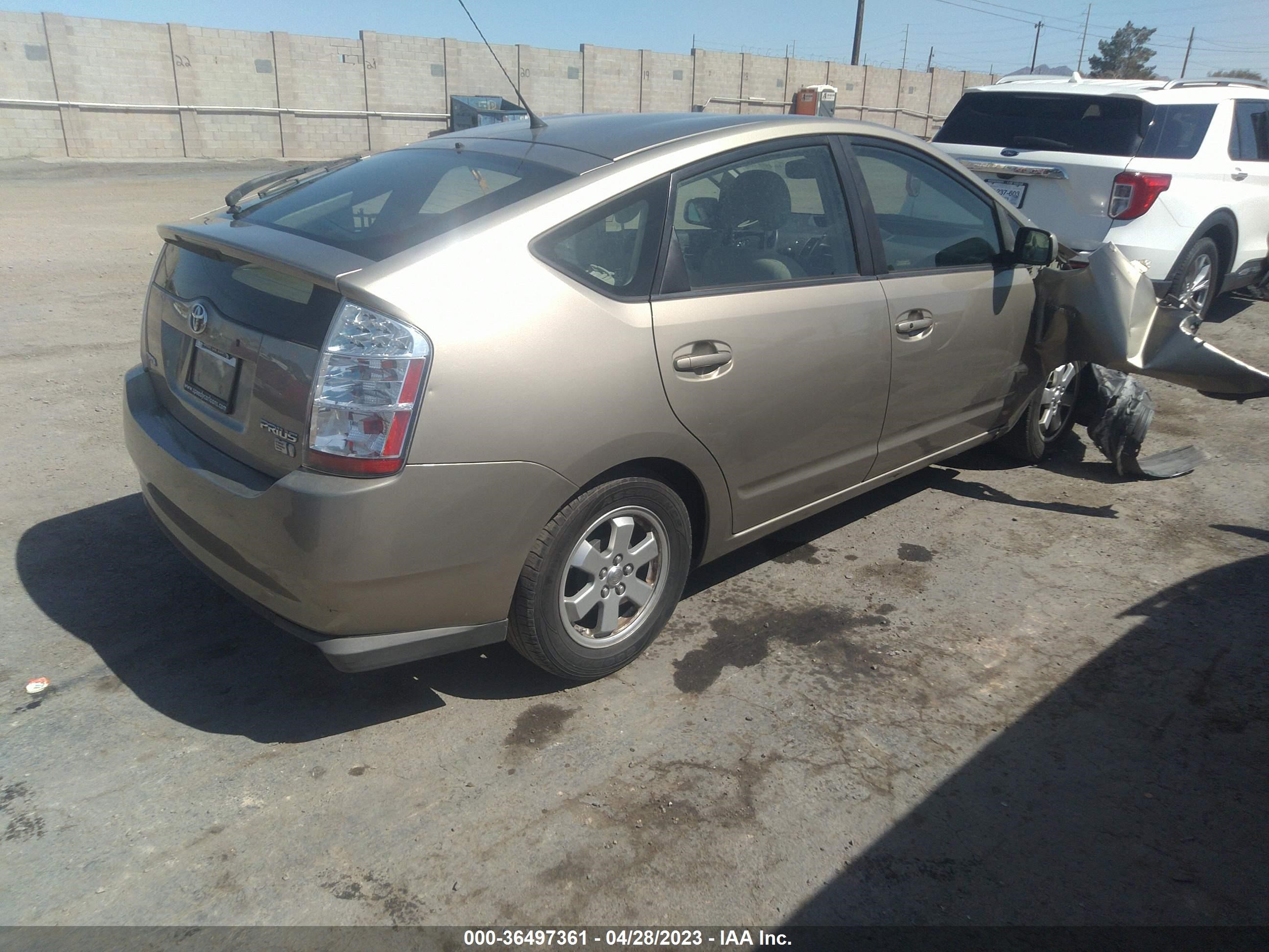 Photo 3 VIN: JTDKB20U587701265 - TOYOTA PRIUS 