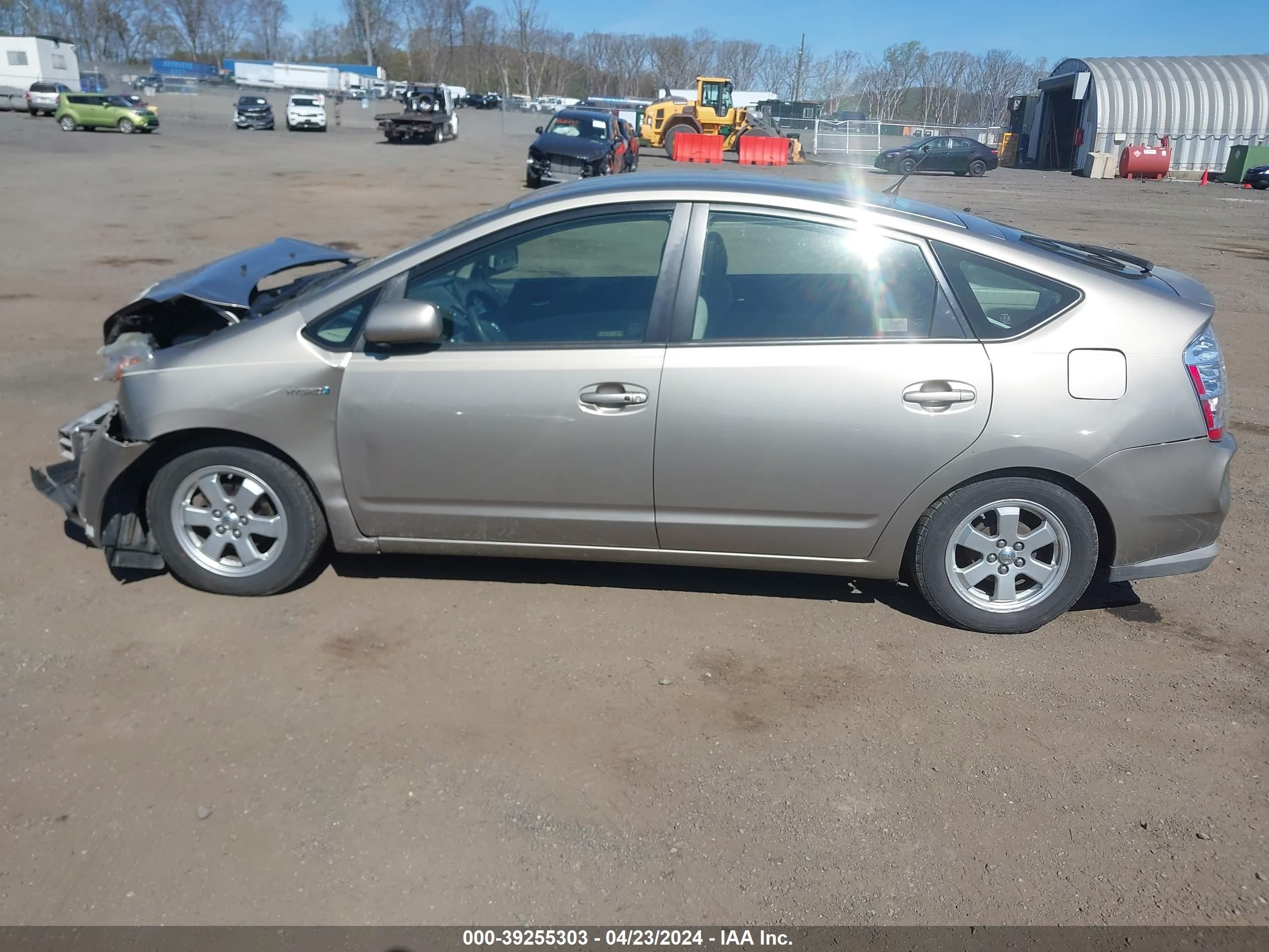 Photo 13 VIN: JTDKB20U587779559 - TOYOTA PRIUS 