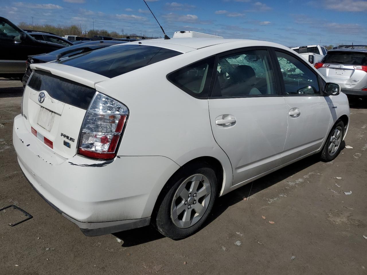 Photo 2 VIN: JTDKB20U587780467 - TOYOTA PRIUS 