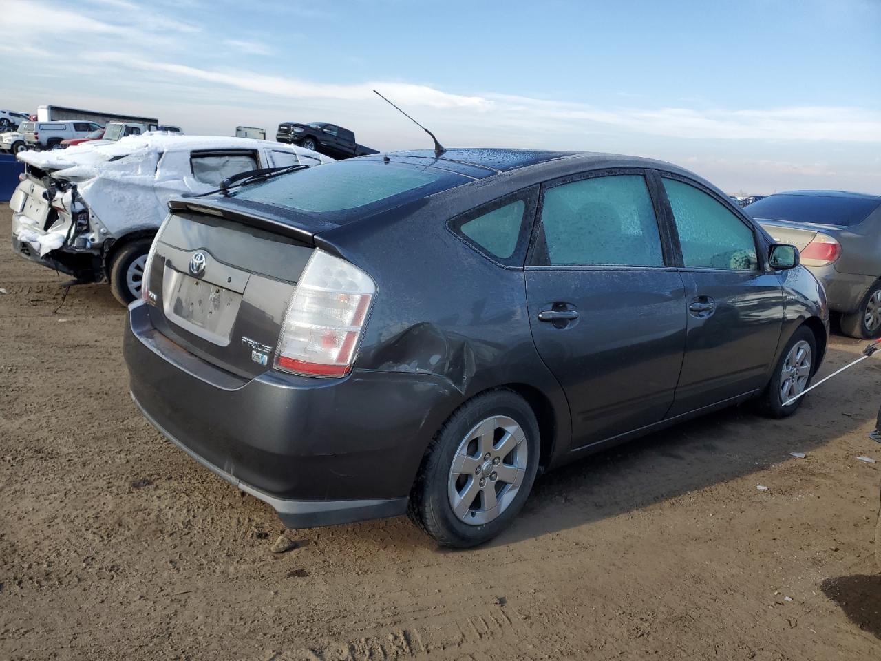 Photo 2 VIN: JTDKB20U593475804 - TOYOTA PRIUS 