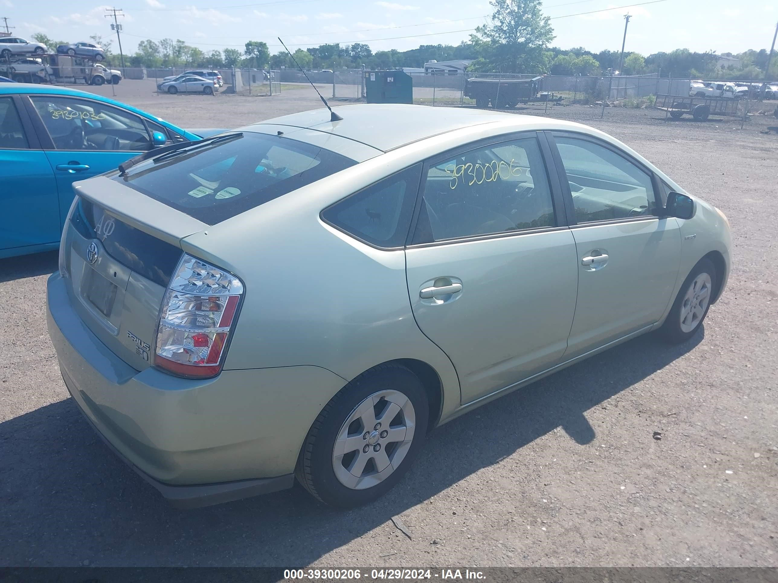 Photo 3 VIN: JTDKB20U593522958 - TOYOTA PRIUS 