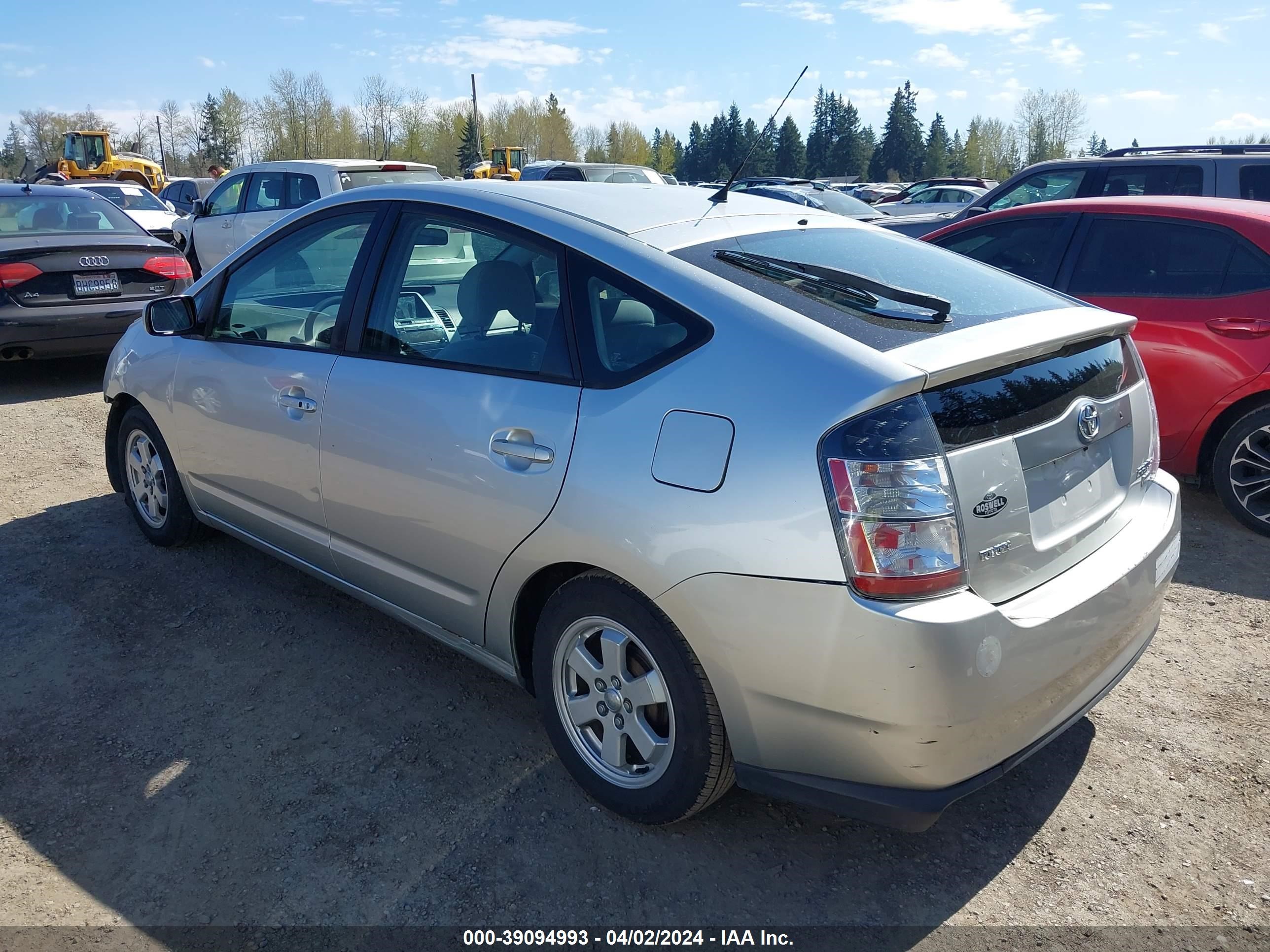 Photo 2 VIN: JTDKB20U653013603 - TOYOTA PRIUS 