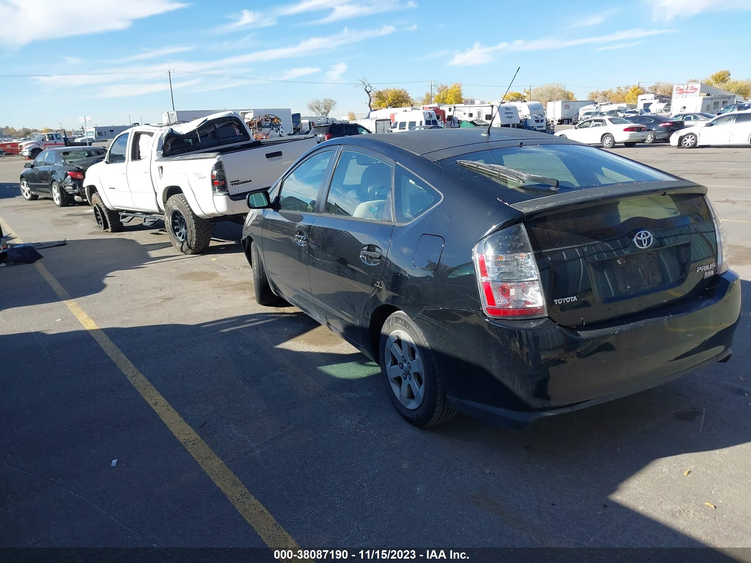 Photo 2 VIN: JTDKB20U653013813 - TOYOTA PRIUS 