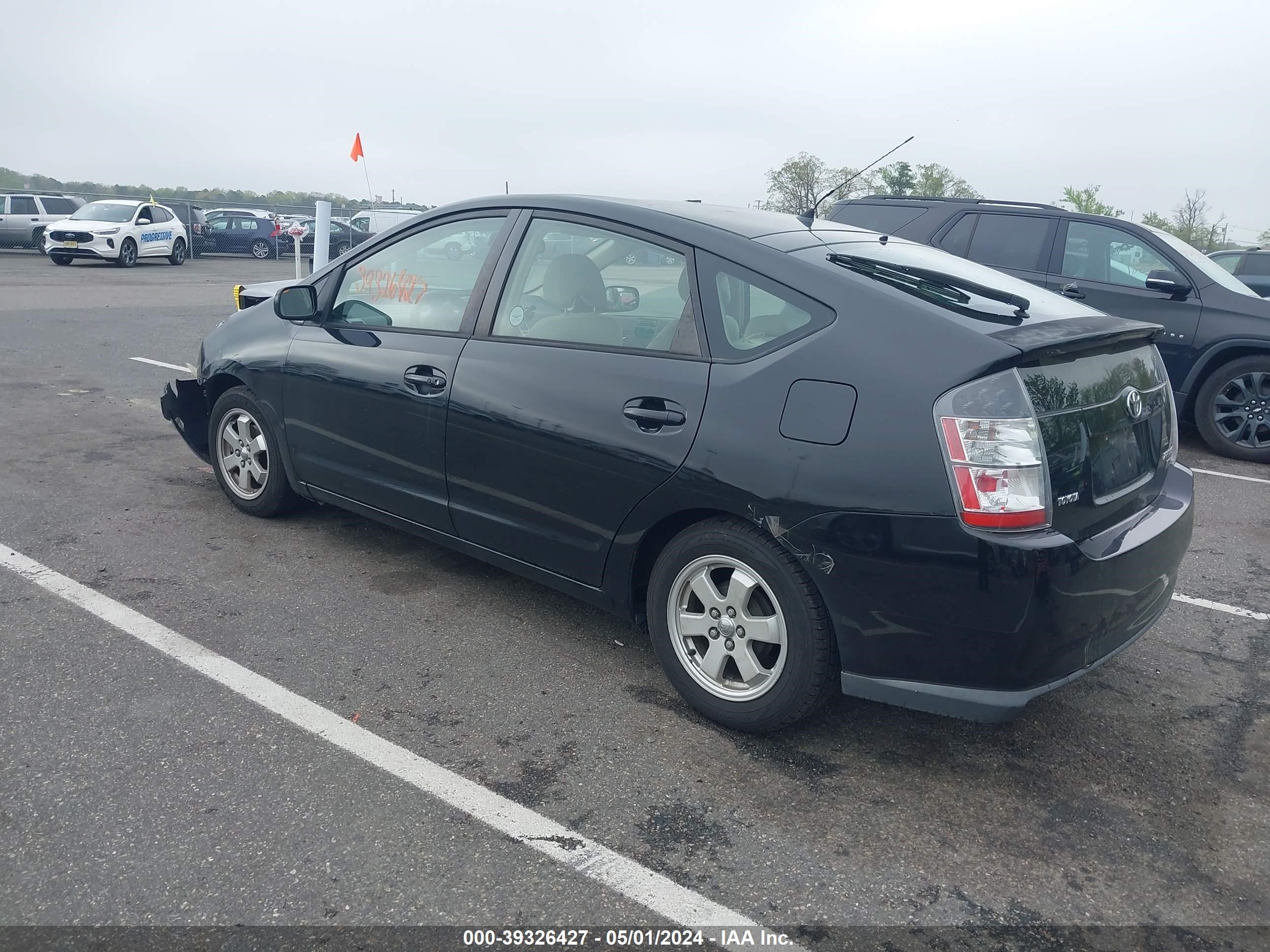 Photo 2 VIN: JTDKB20U653036332 - TOYOTA PRIUS 