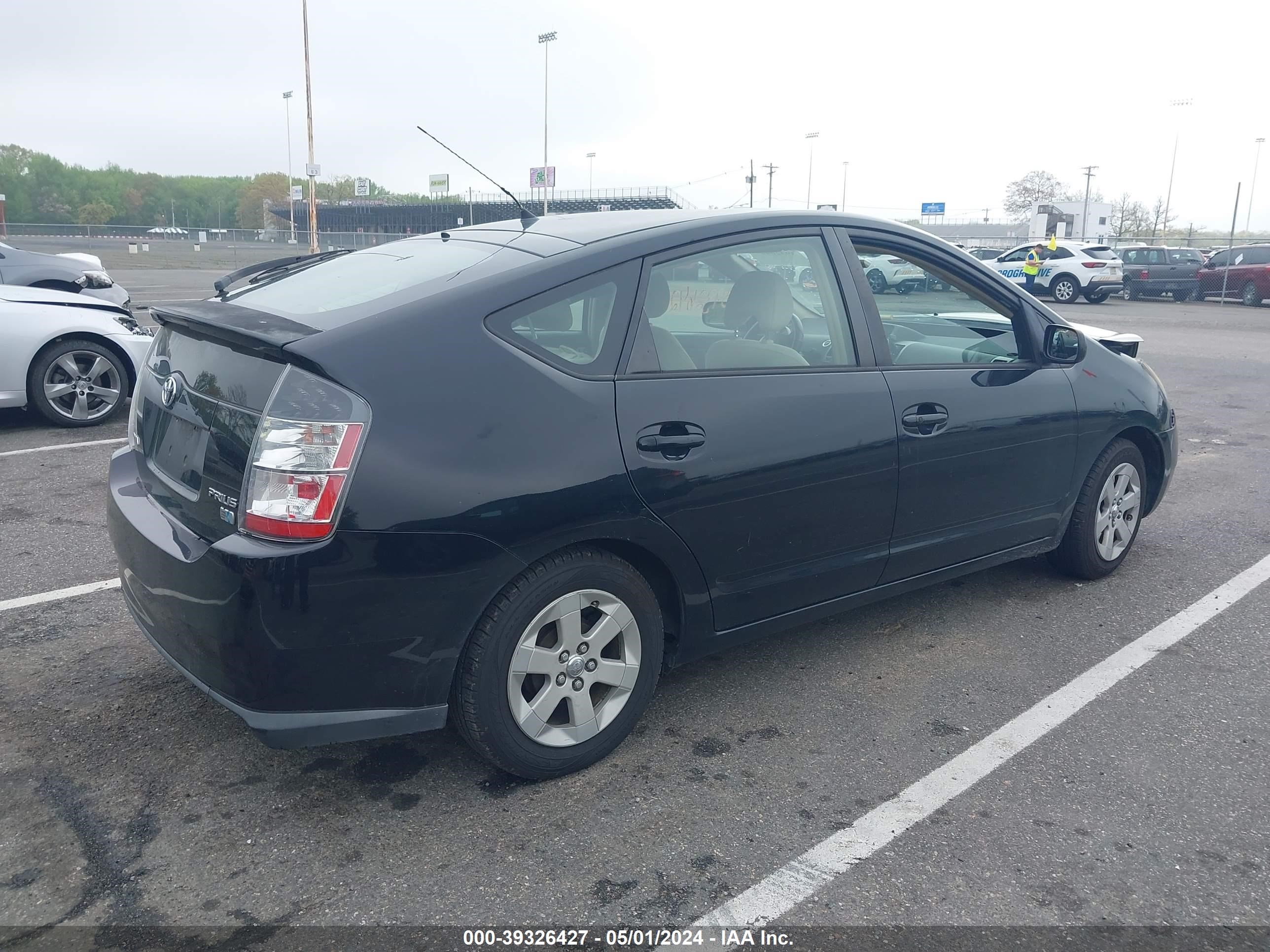 Photo 3 VIN: JTDKB20U653036332 - TOYOTA PRIUS 