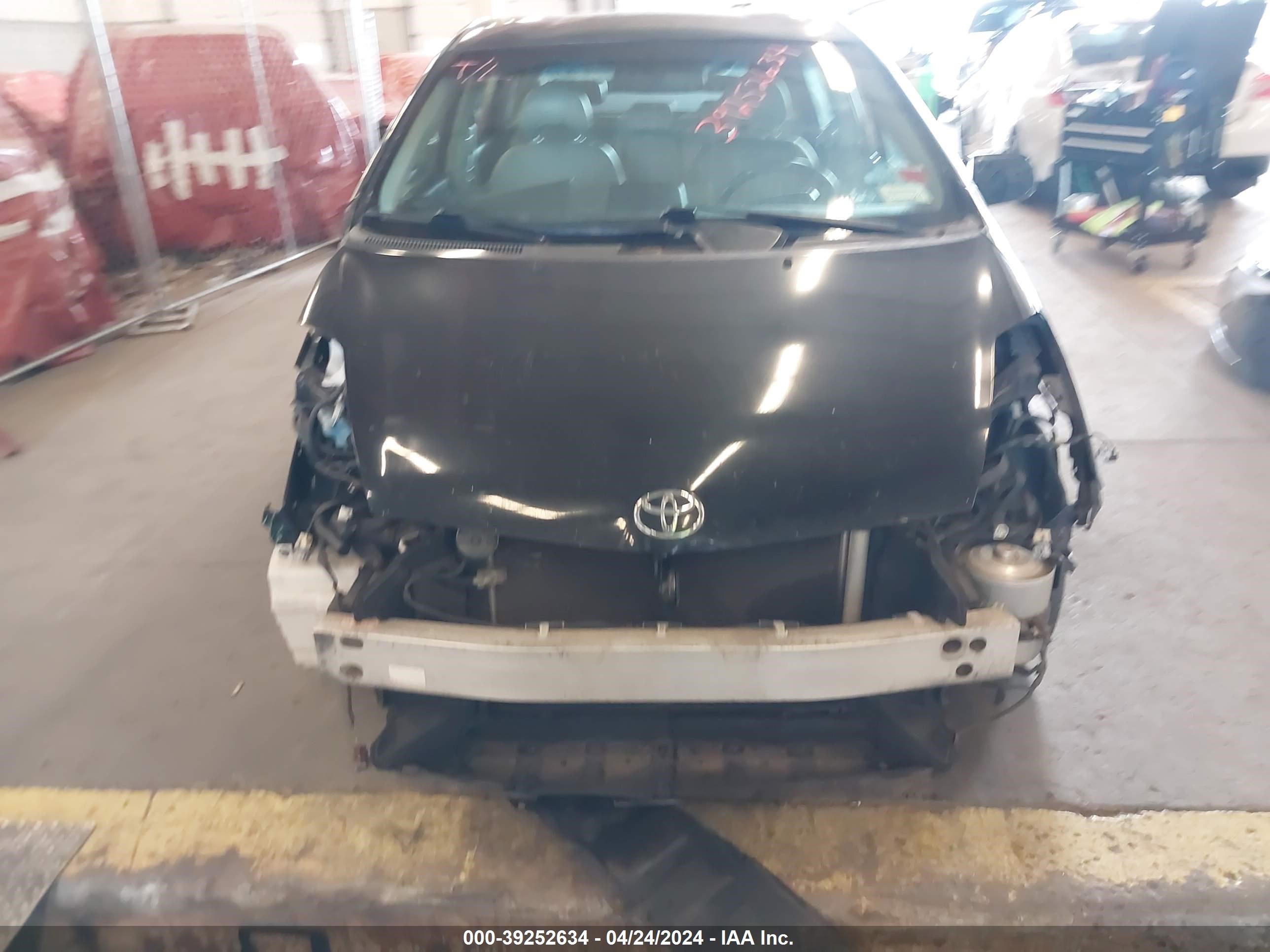 Photo 13 VIN: JTDKB20U677652401 - TOYOTA PRIUS 