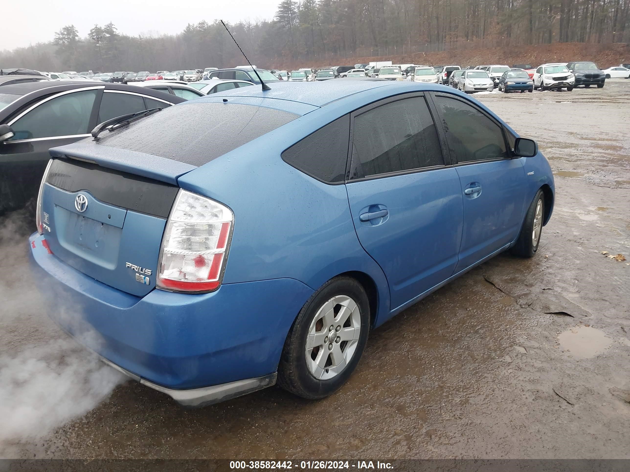 Photo 3 VIN: JTDKB20U677653614 - TOYOTA PRIUS 