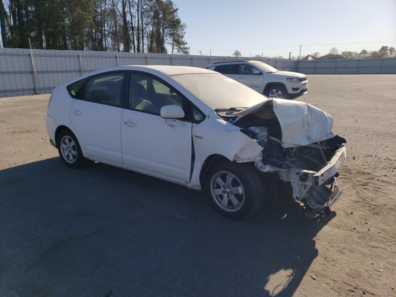 Photo 3 VIN: JTDKB20U683297934 - TOYOTA PRIUS 