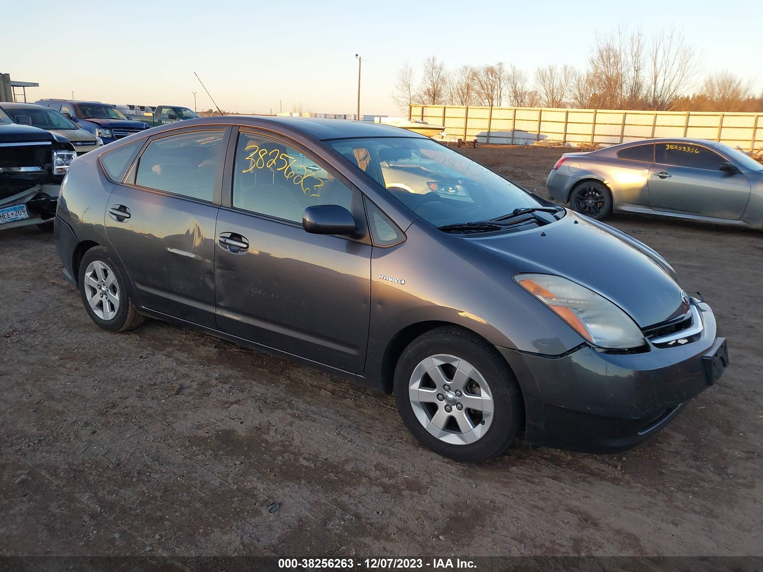 Photo 0 VIN: JTDKB20U683298839 - TOYOTA PRIUS 