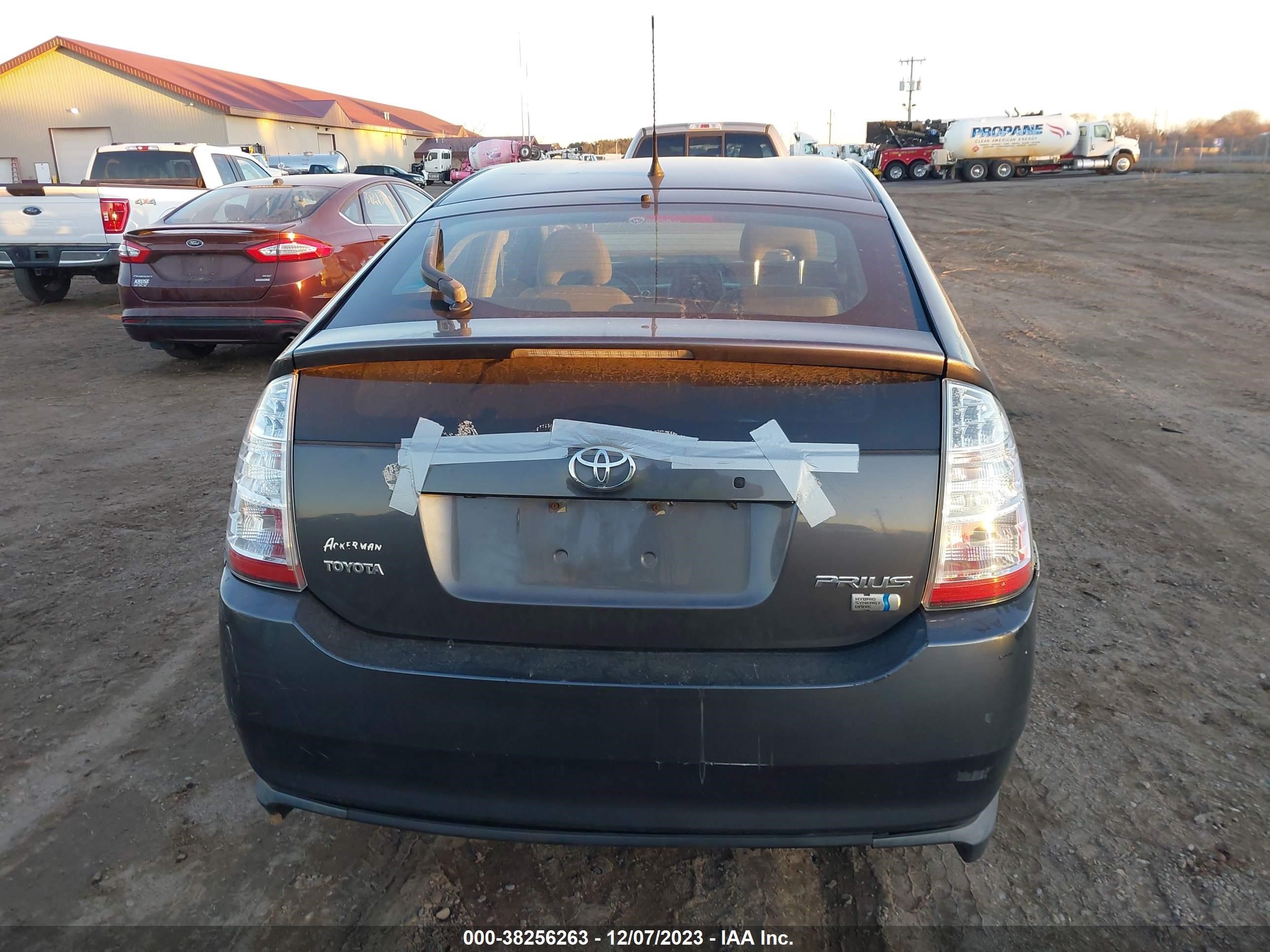 Photo 15 VIN: JTDKB20U683298839 - TOYOTA PRIUS 