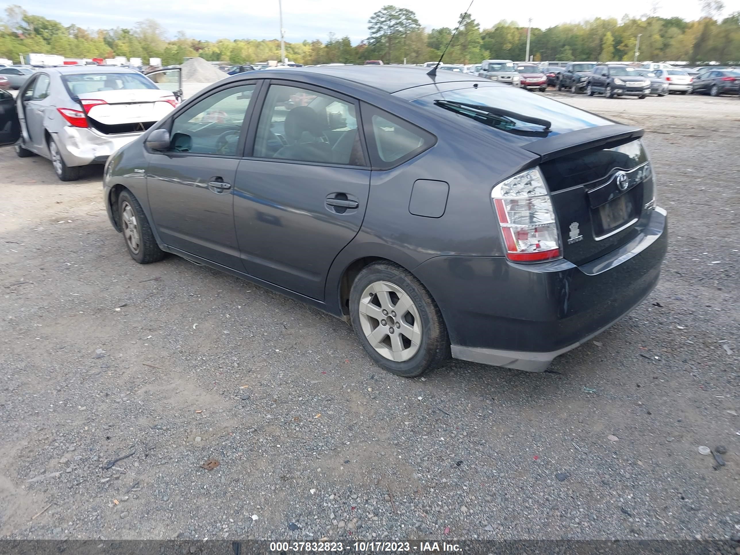 Photo 2 VIN: JTDKB20U683301206 - TOYOTA PRIUS 