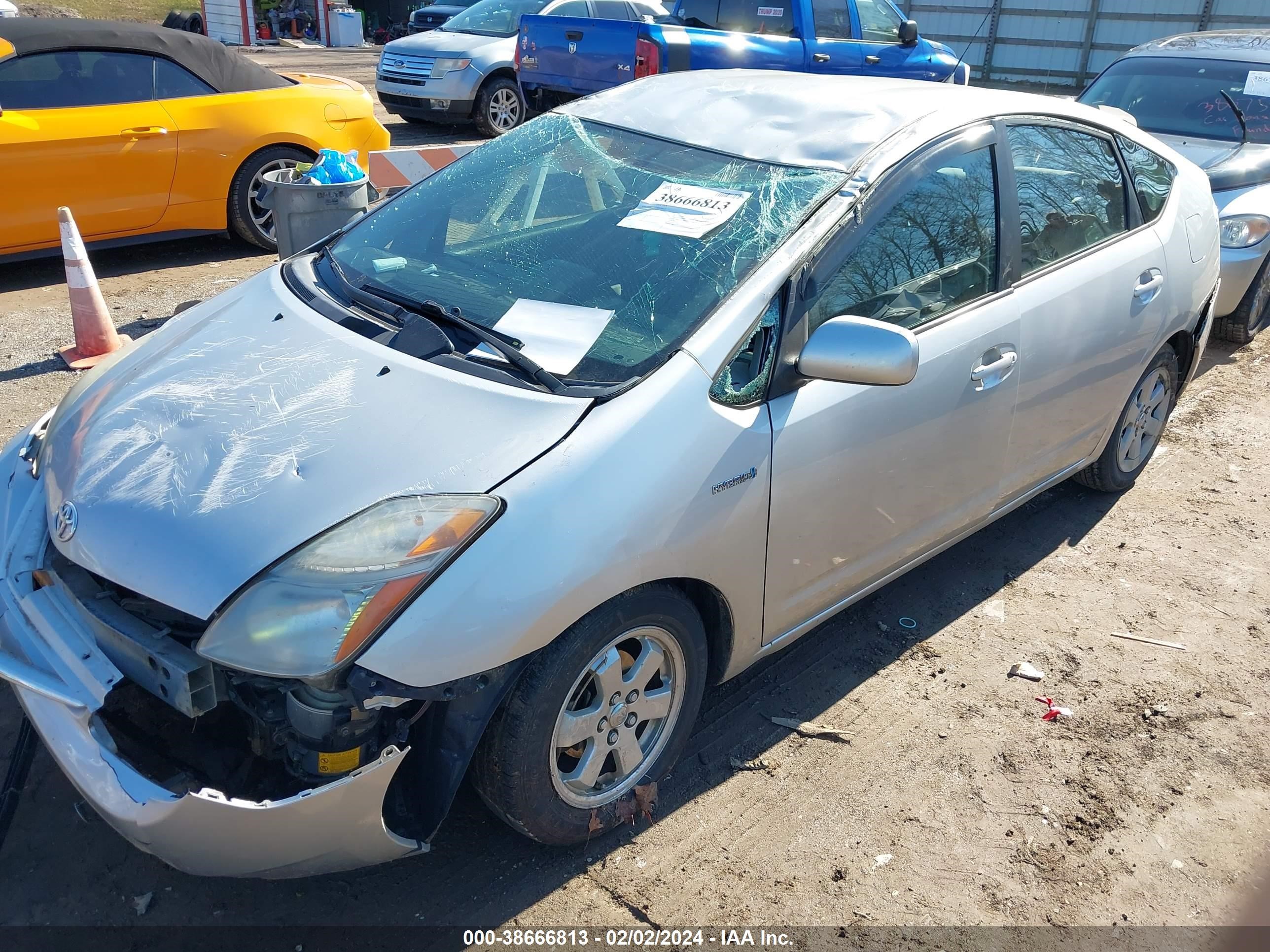 Photo 1 VIN: JTDKB20U683320015 - TOYOTA PRIUS 