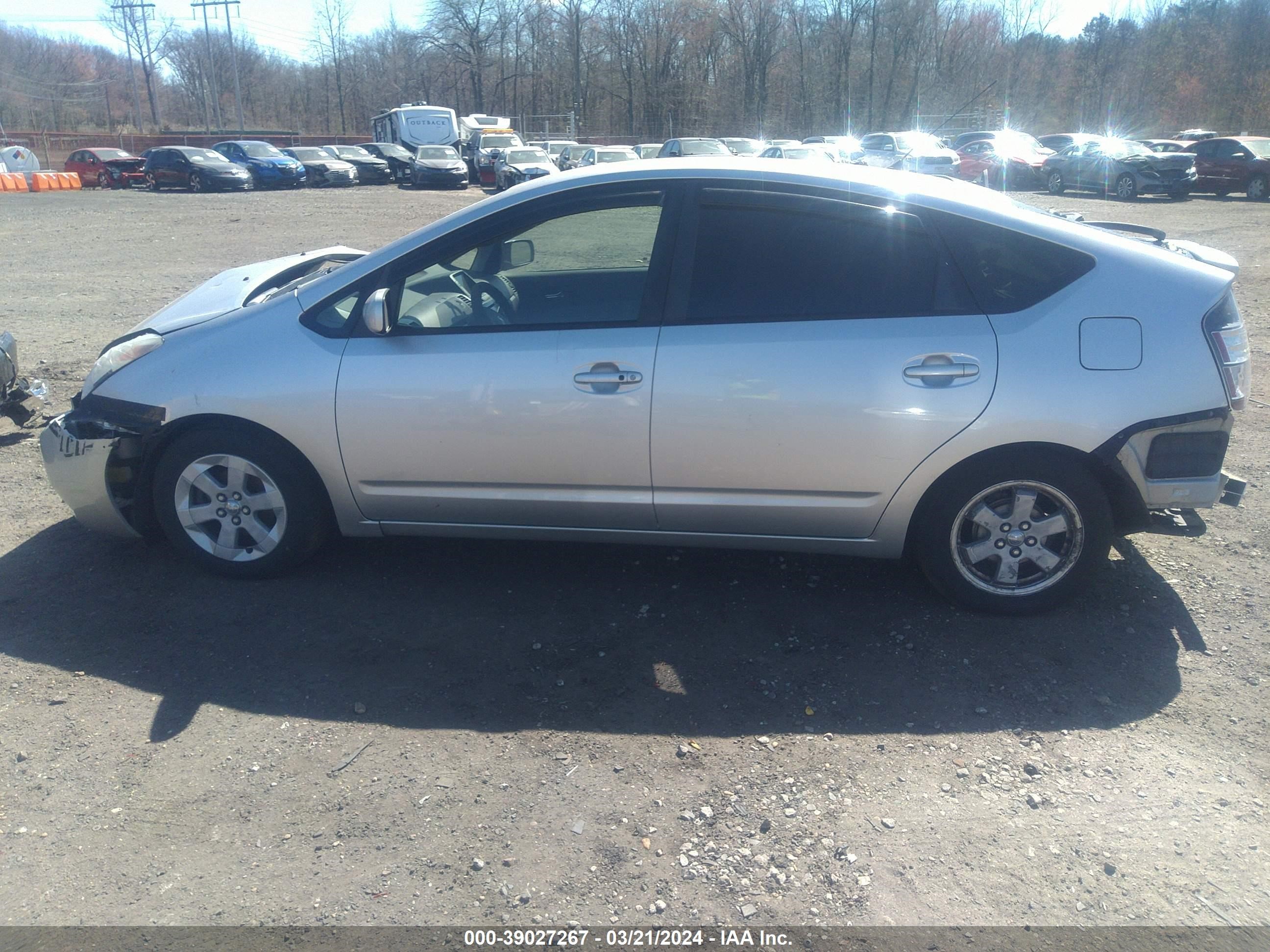 Photo 13 VIN: JTDKB20U740016820 - TOYOTA PRIUS 