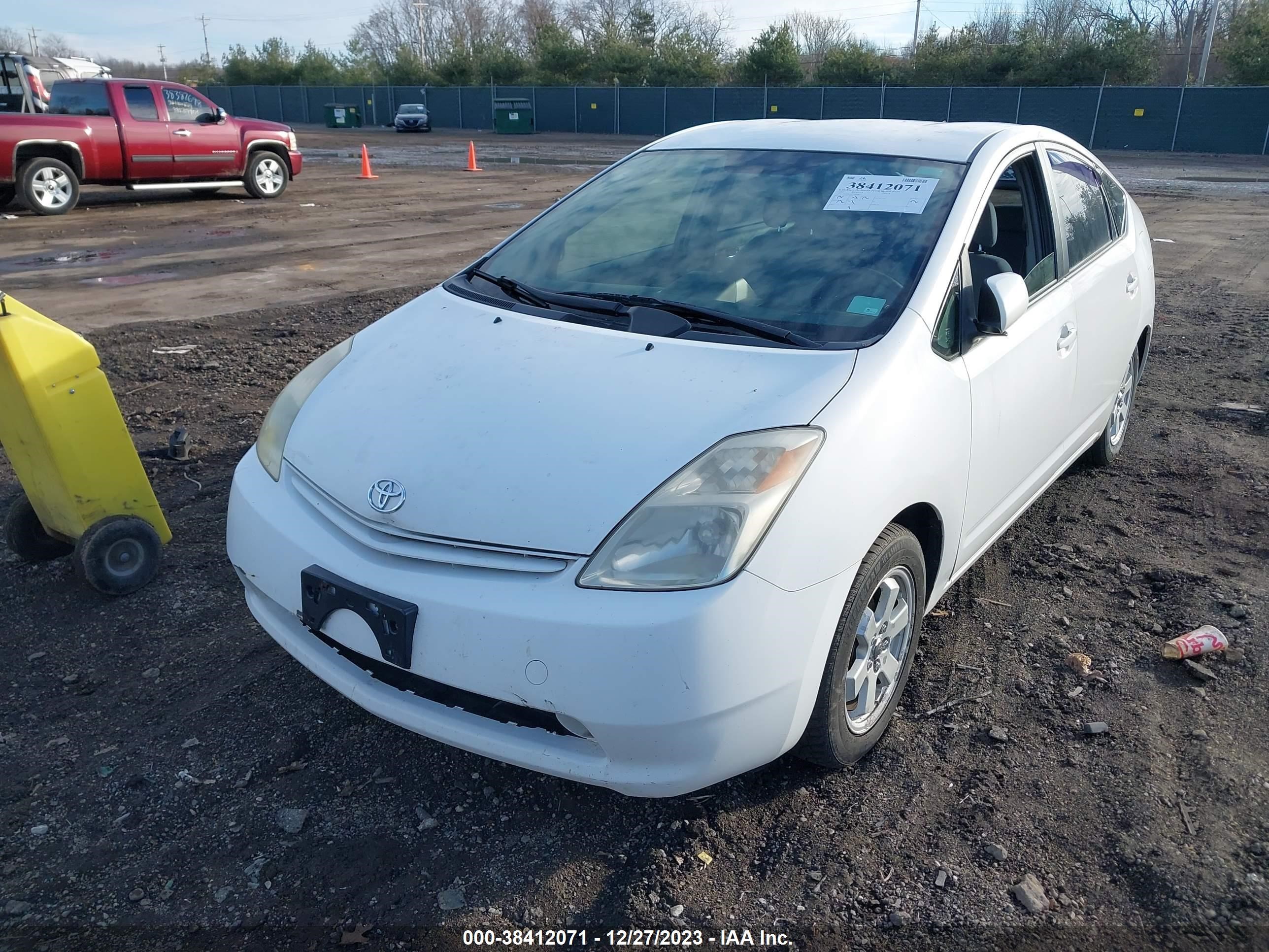 Photo 2 VIN: JTDKB20U740050613 - TOYOTA PRIUS 