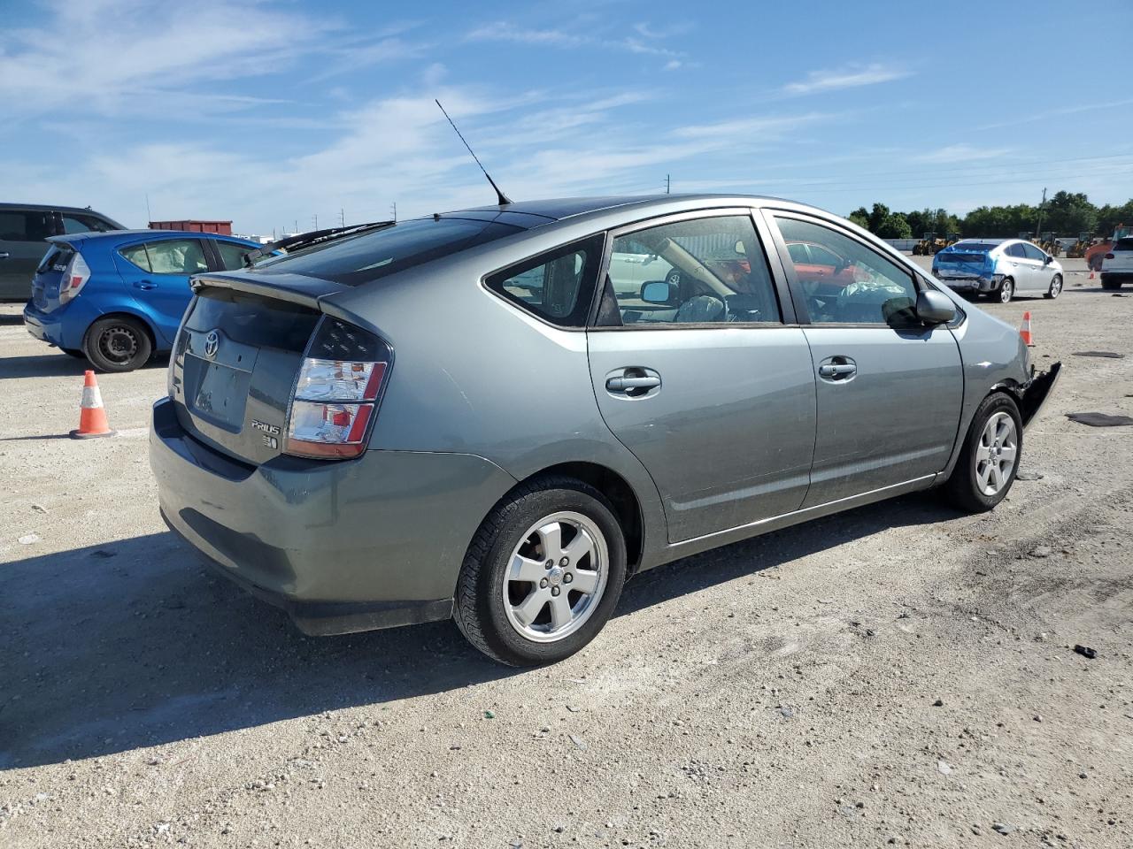 Photo 2 VIN: JTDKB20U753074443 - TOYOTA PRIUS 