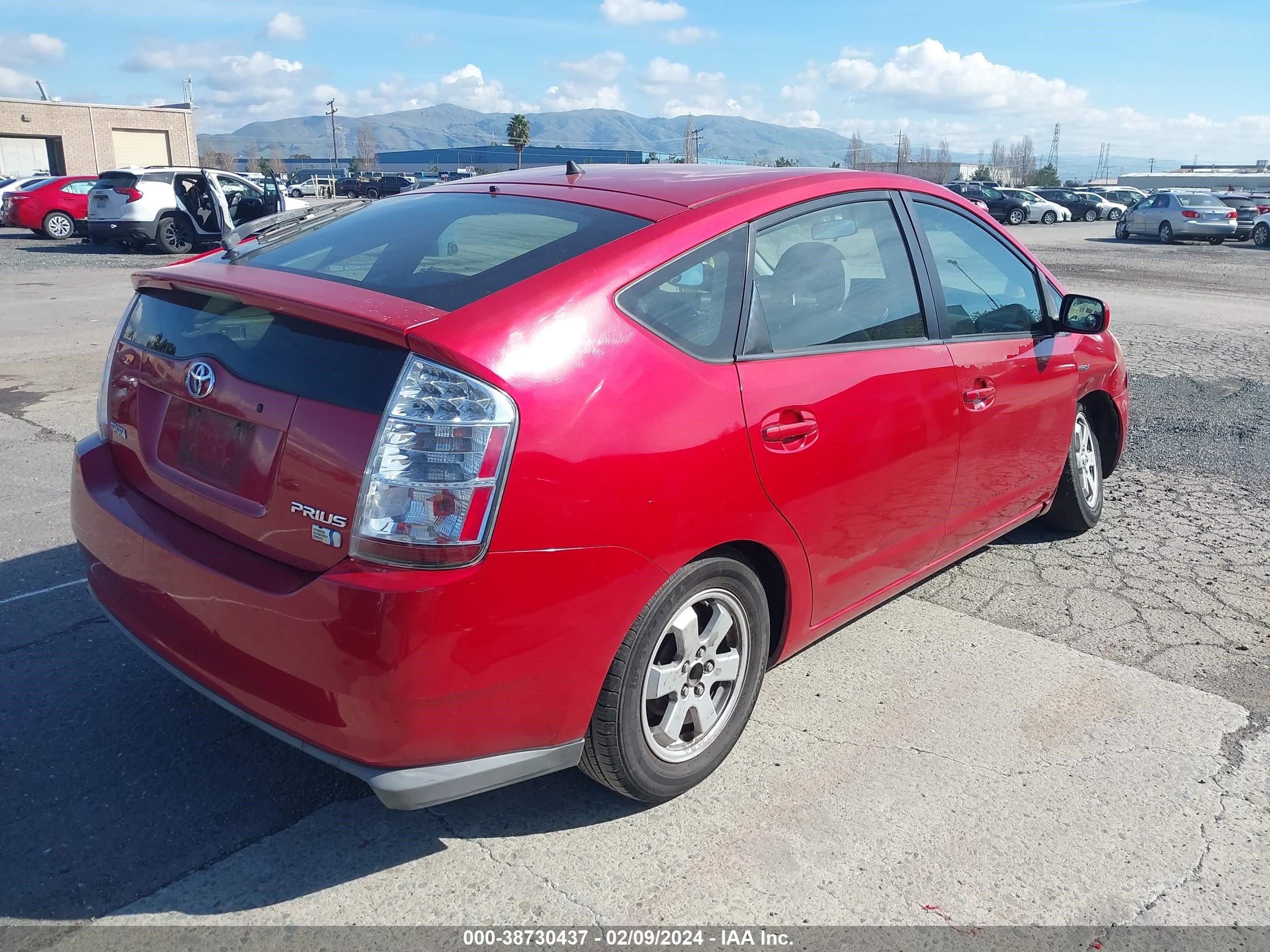 Photo 3 VIN: JTDKB20U777663651 - TOYOTA PRIUS 