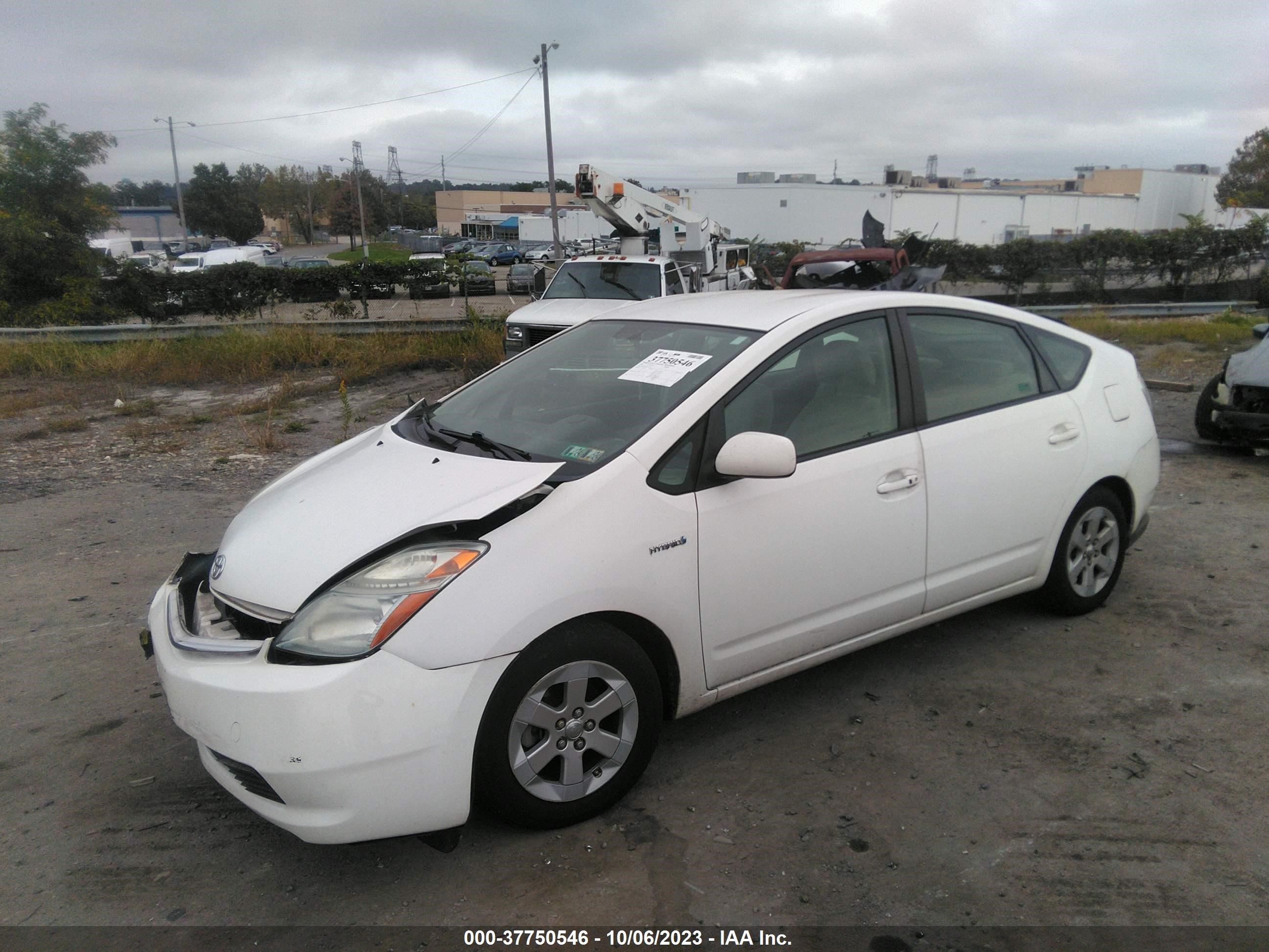 Photo 1 VIN: JTDKB20U783435111 - TOYOTA PRIUS 