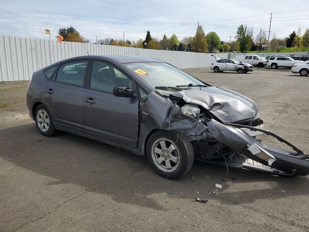 Photo 3 VIN: JTDKB20U783437330 - TOYOTA PRIUS 